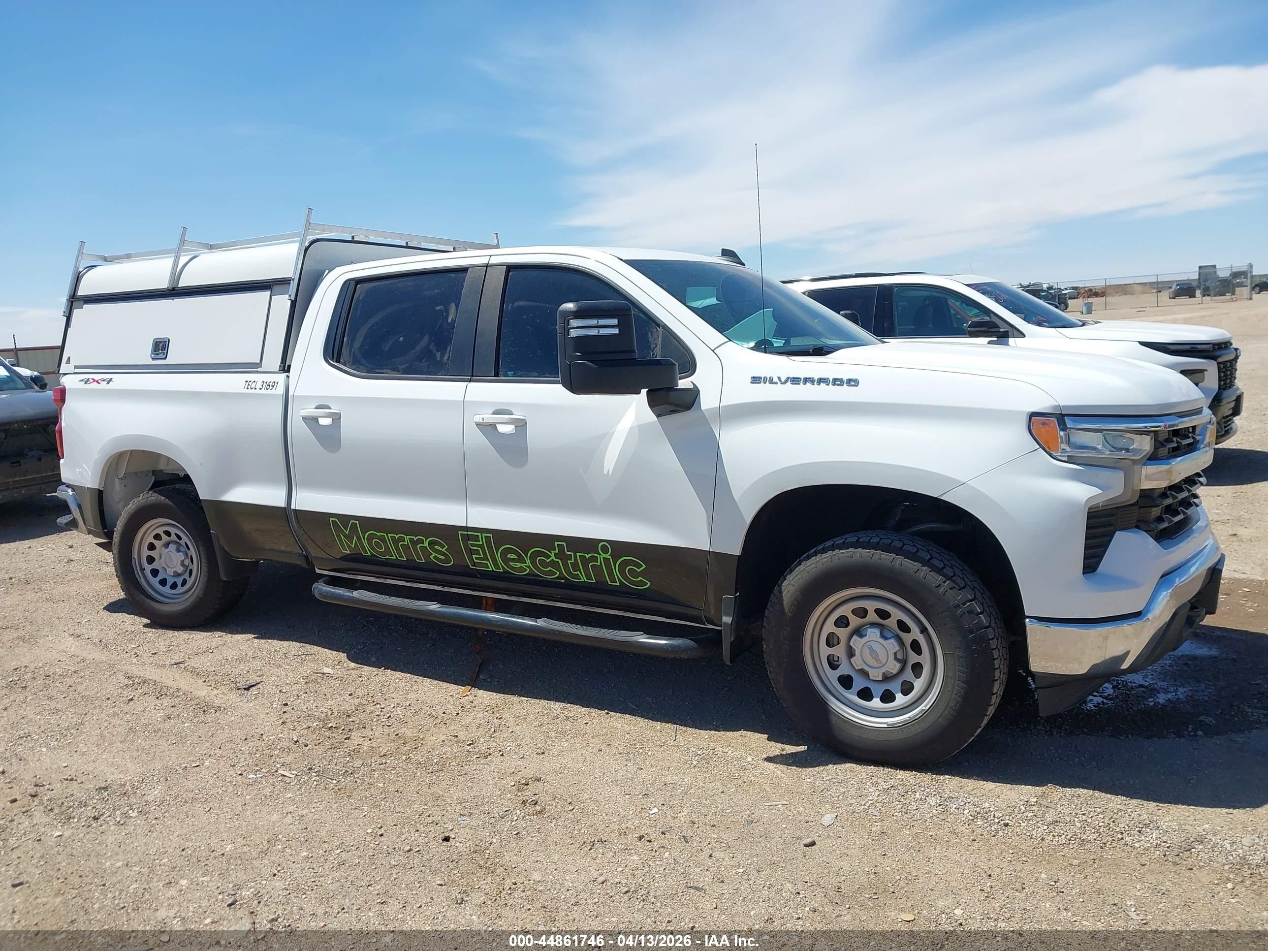 2023 Chevrolet Silverado 1500 4wd  Standard Bed Lt White vin: 3GCUDDED1PG325769