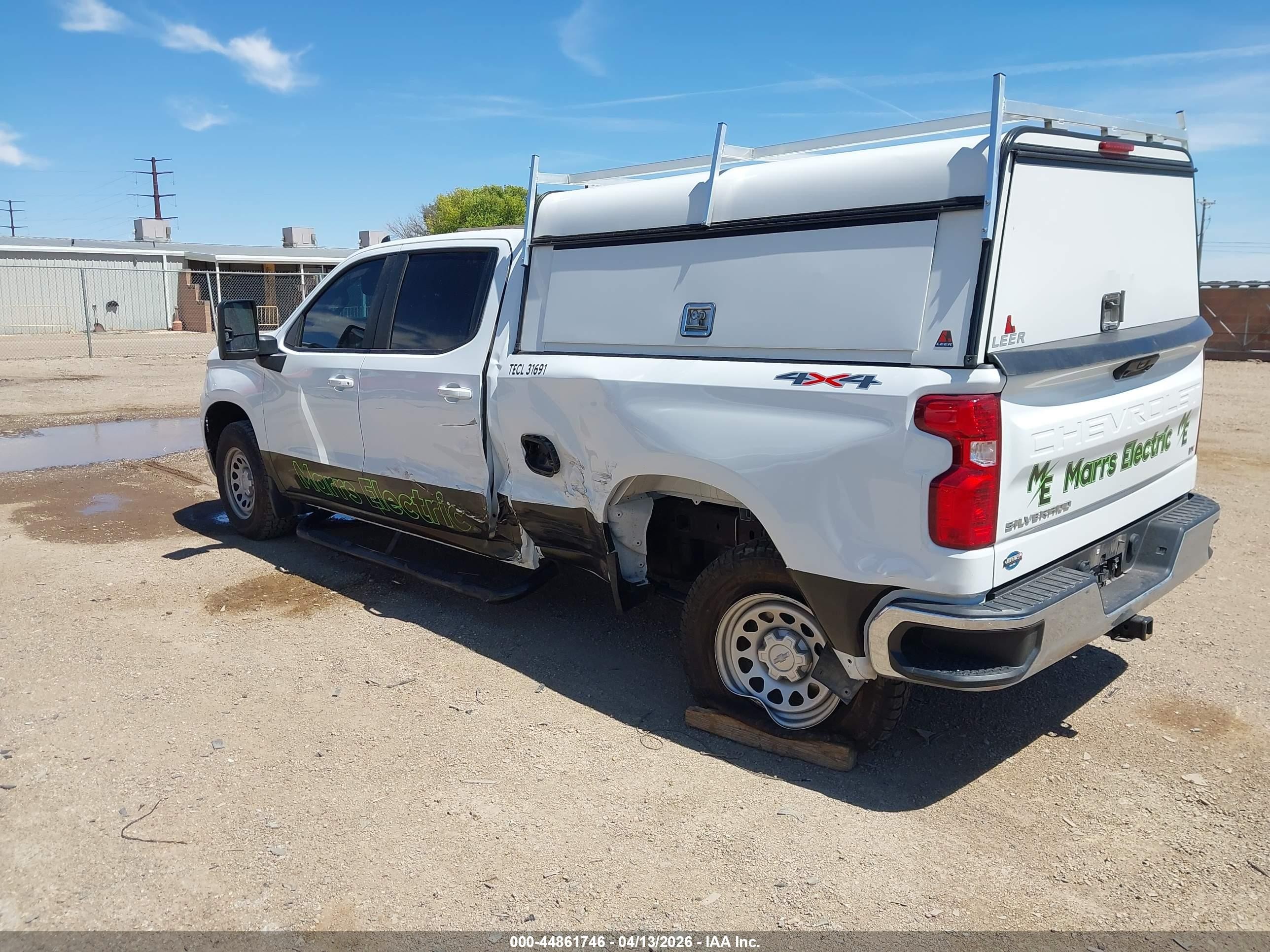 2023 Chevrolet Silverado 1500 4wd  Standard Bed Lt White vin: 3GCUDDED1PG325769