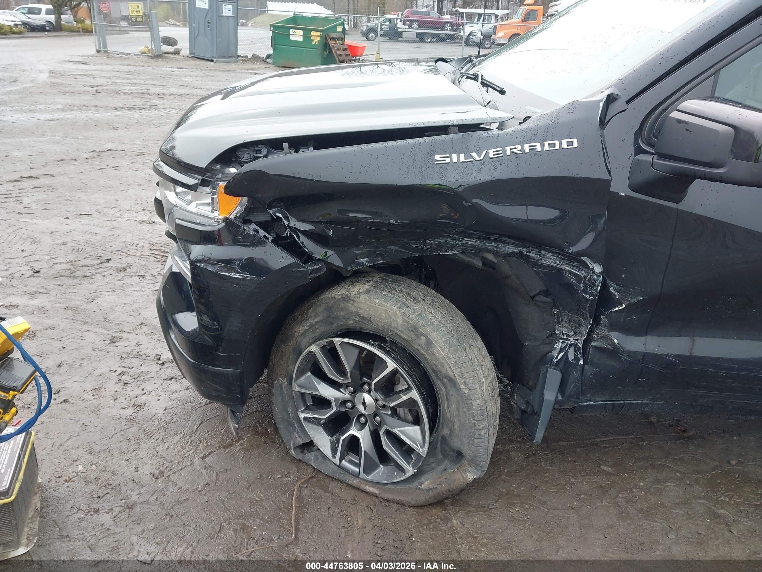2024 Chevrolet Silverado 1500 4wd  Short Bed Rst Black vin: 3GCUDEED6RG206866