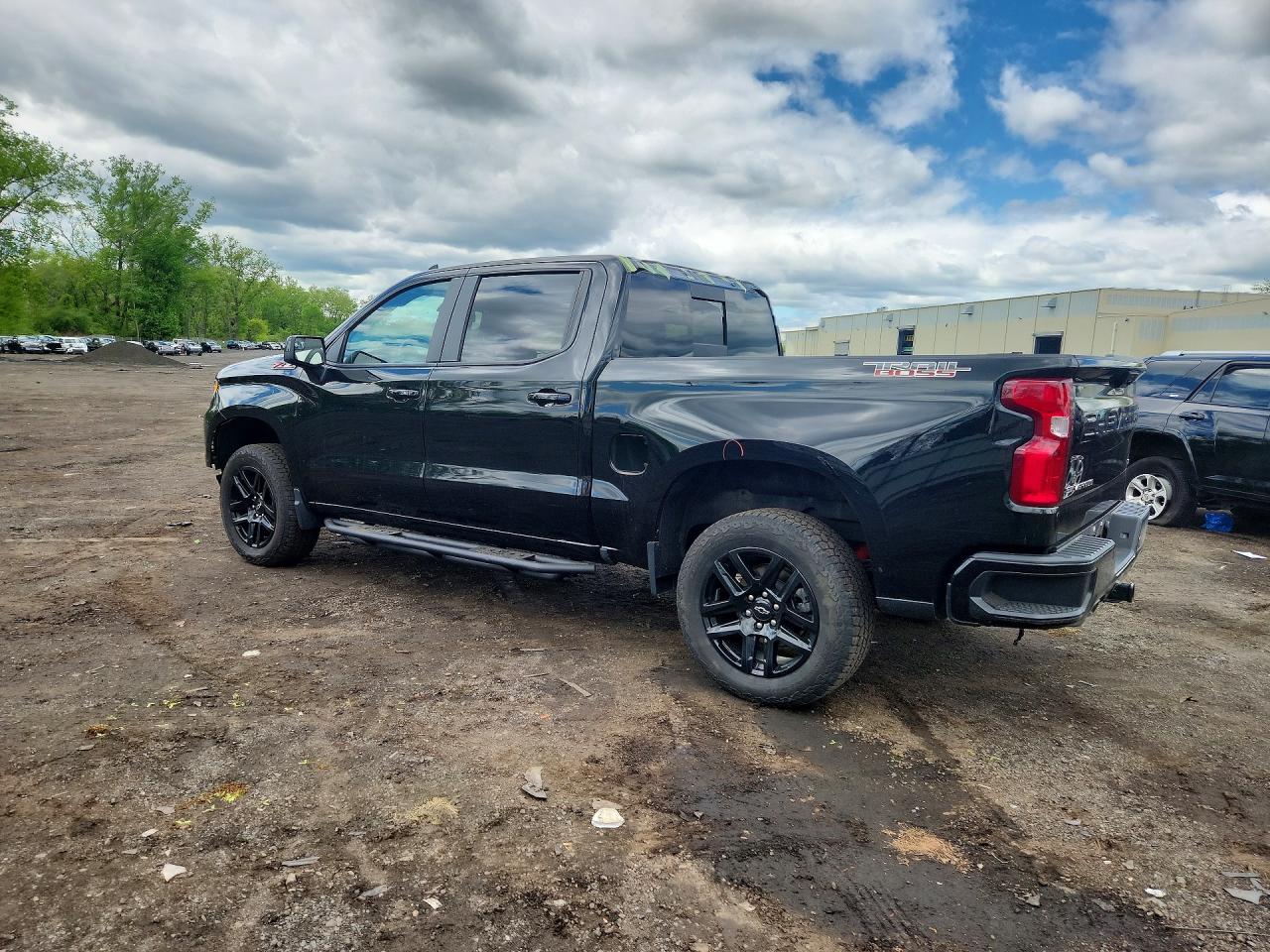 2024 Chevrolet Silverado K1500 Lt Trail Boss Черный vin: 3GCUDFED5RG144558