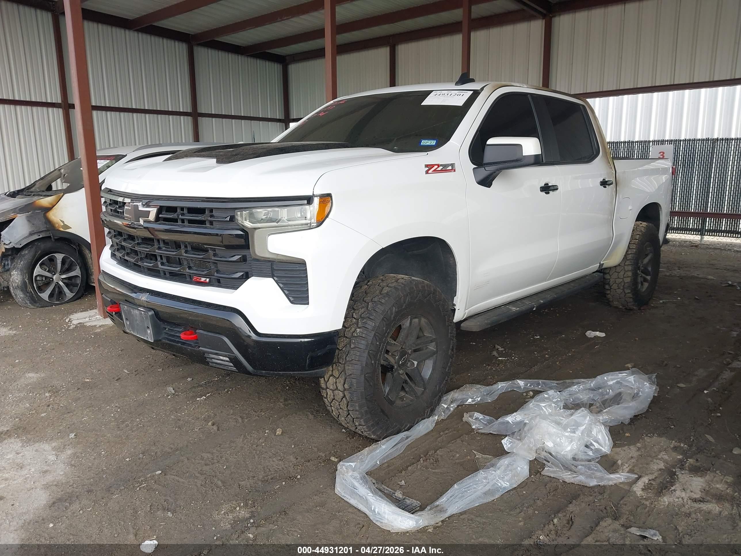 2024 Chevrolet Silverado 1500 4wd  Short Bed Lt Trail Boss White vin: 3GCUDFED5RG190018