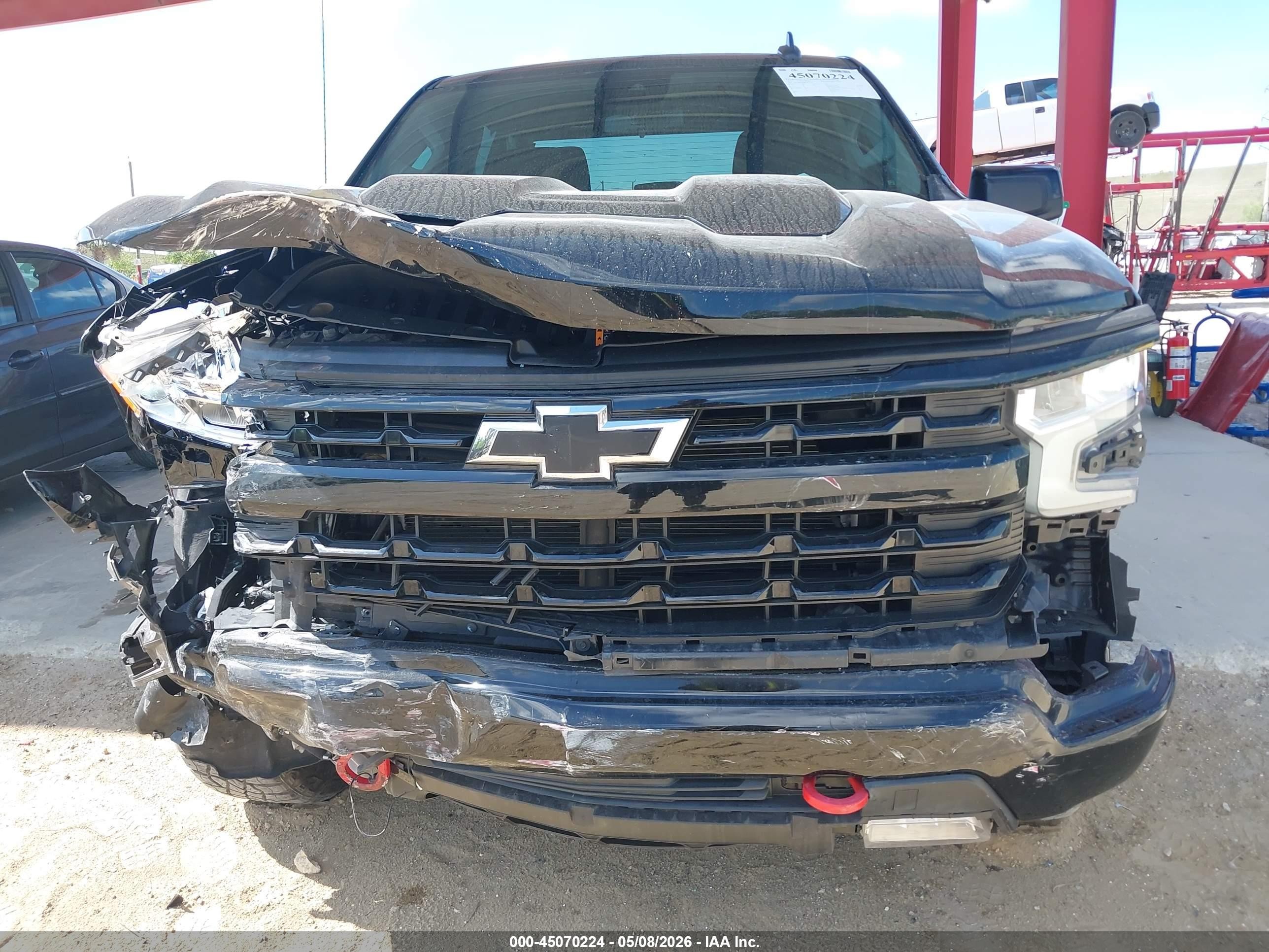 2023 Chevrolet Silverado 1500 4wd  Short Bed Lt Trail Boss Черный vin: 3GCUDFED8PG257210