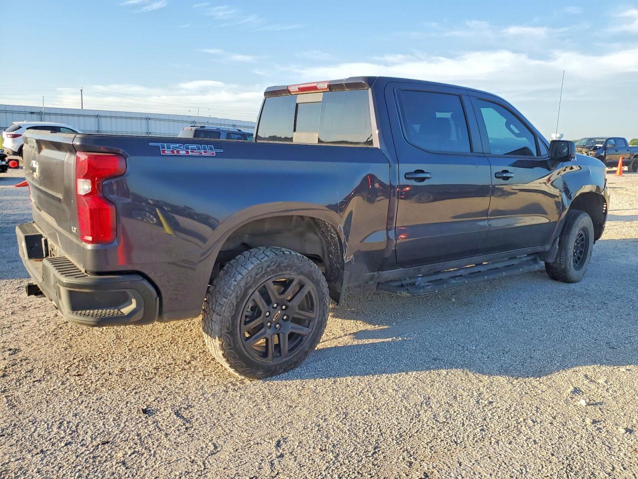 2024 Chevrolet Silverado K1500 Lt Trail Boss Blue vin: 3GCUDFEDXRG118263