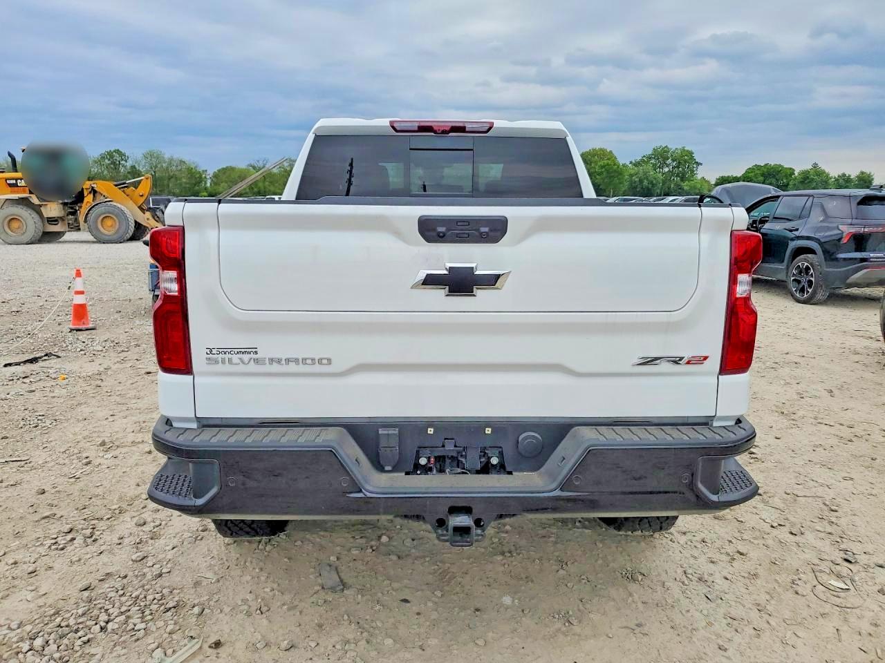 2026 Chevrolet Silverado K1500 Zr2 White vin: 3GCUKHE88TG280243