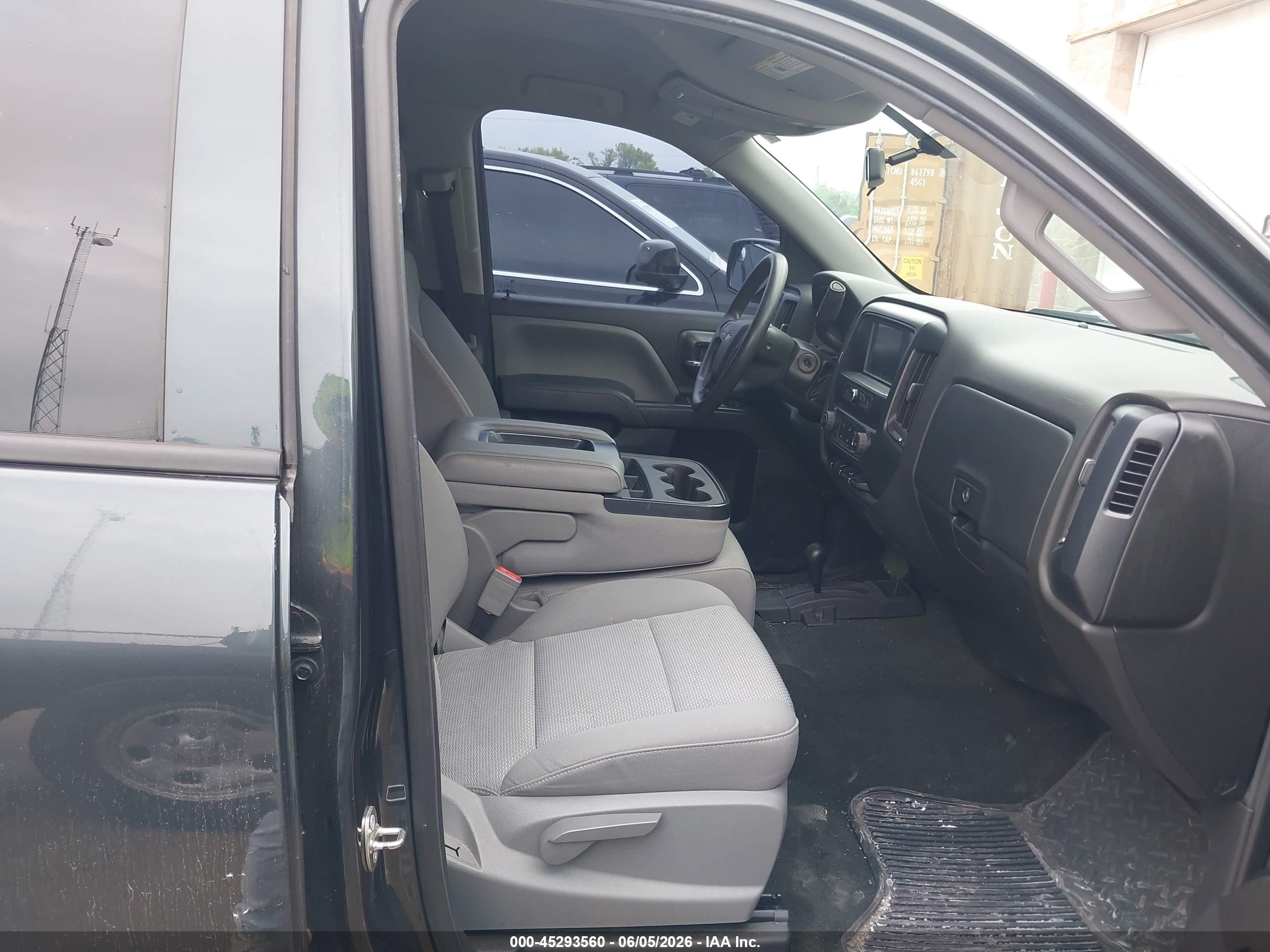 2018 Chevrolet Silverado 1500 Wt Серый vin: 3GCUKNEH2JG140488