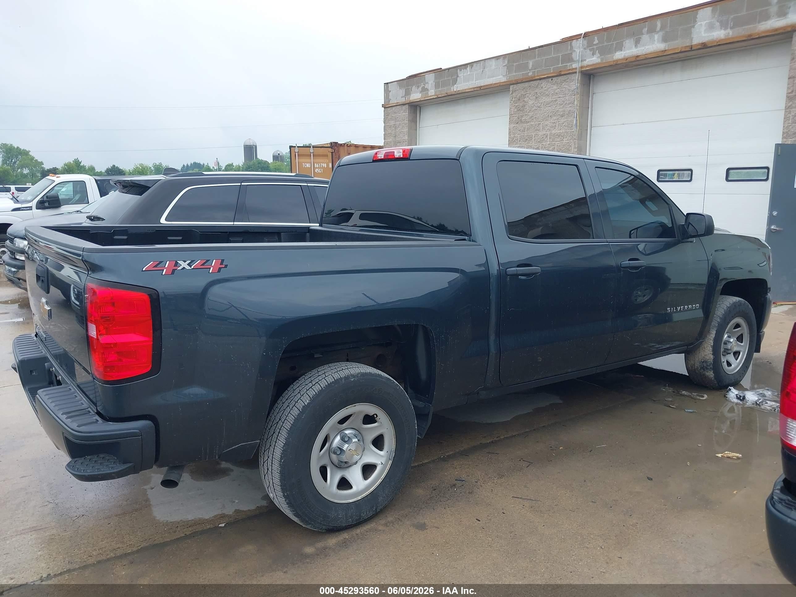 2018 Chevrolet Silverado 1500 Wt Серый vin: 3GCUKNEH2JG140488