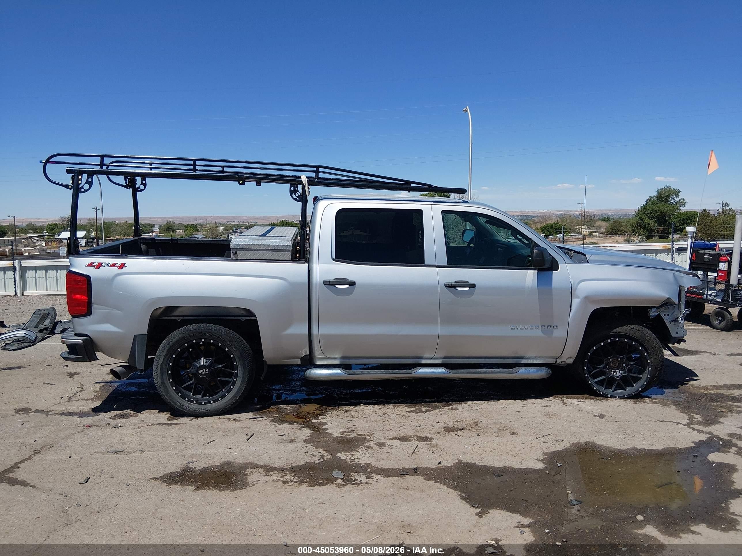2018 Chevrolet Silverado 1500 Custom Серебряный vin: 3GCUKPEC0JG214135