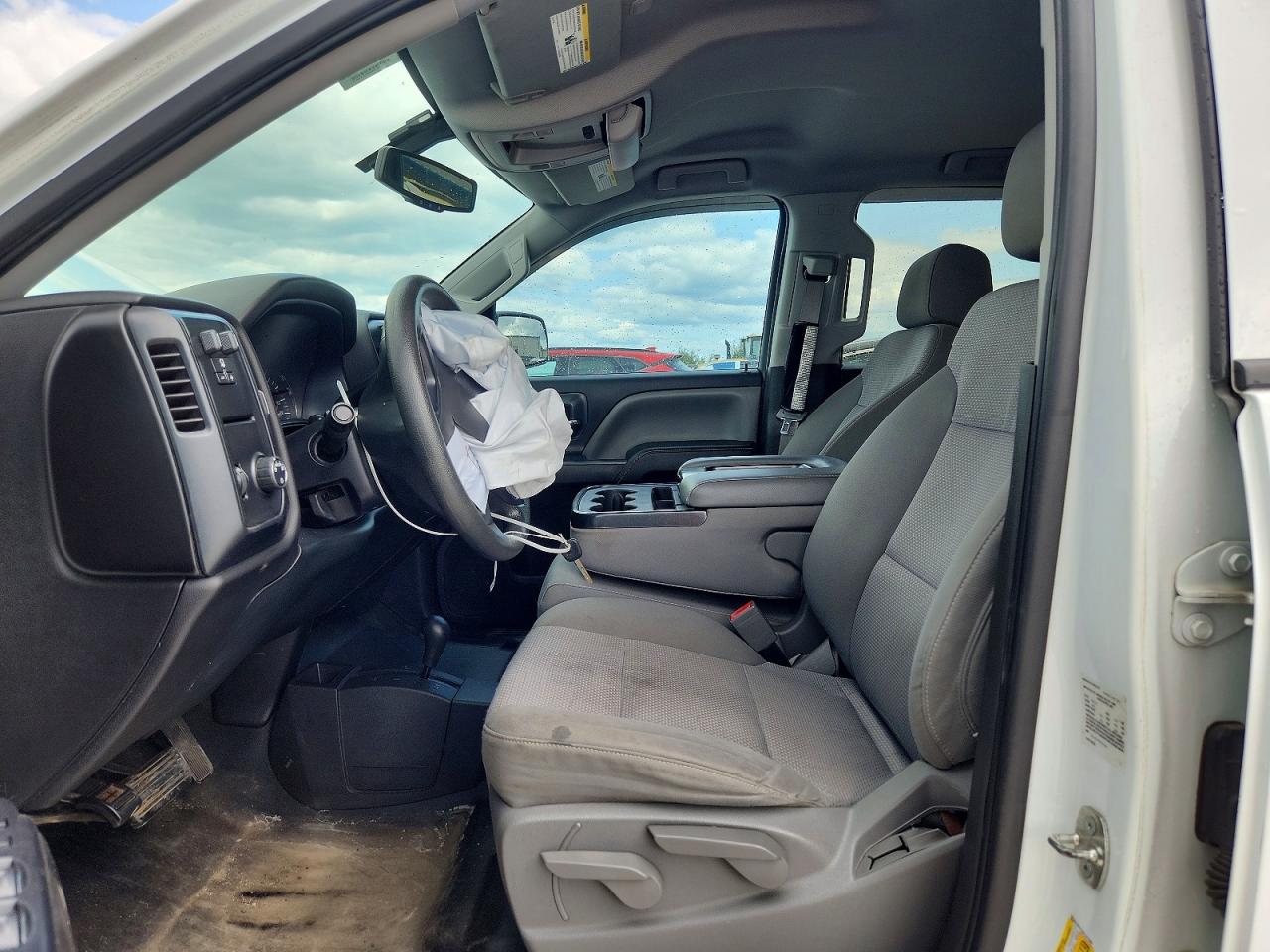 2015 Chevrolet Silverado K1500 White vin: 3GCUKPEC6FG421894