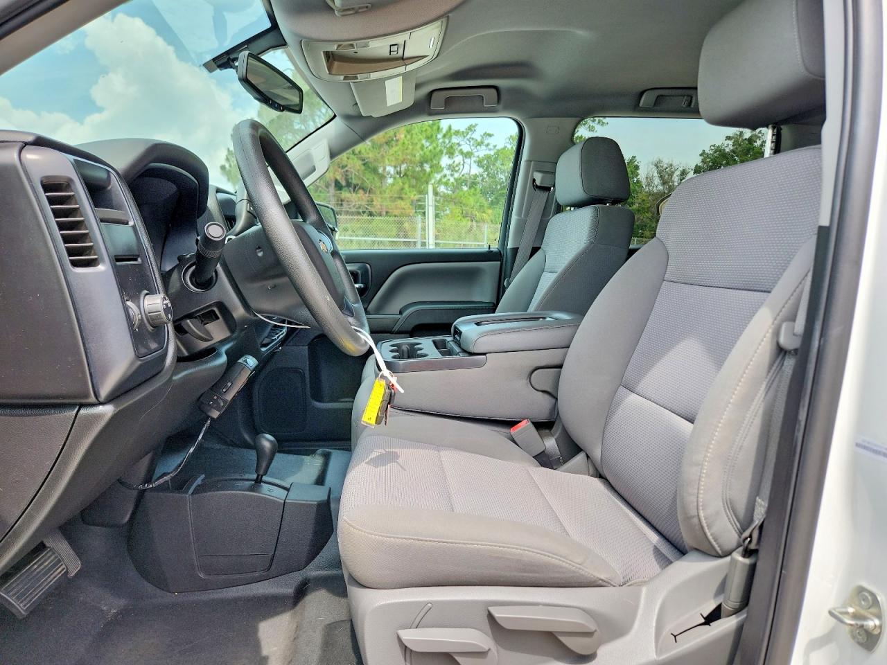 2014 Chevrolet Silverado K1500 Серебряный vin: 3GCUKPEH7EG534764