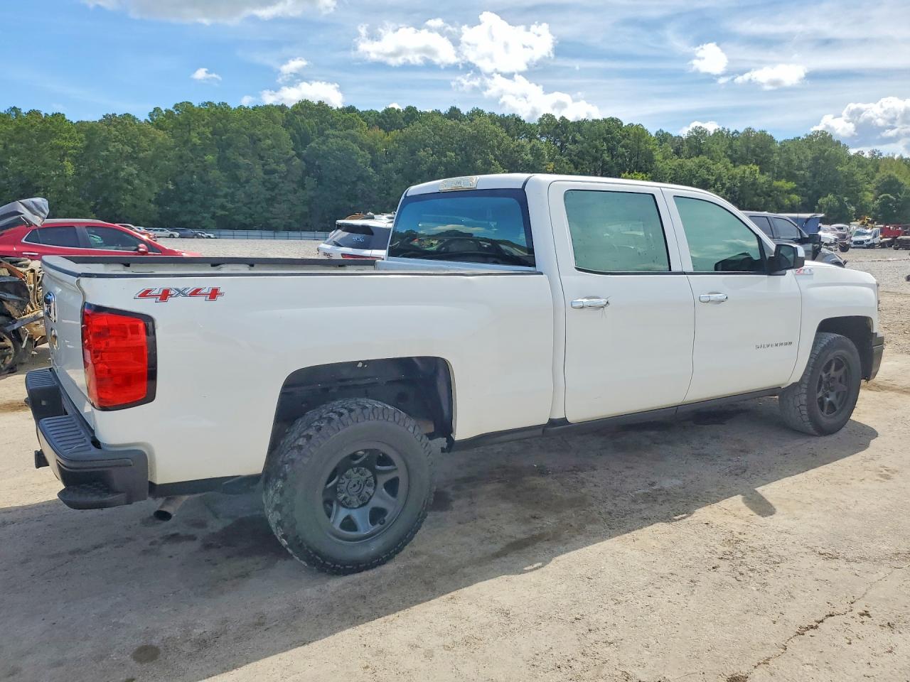 2015 Chevrolet Silverado K1500 White vin: 3GCUKPEH7FG347235