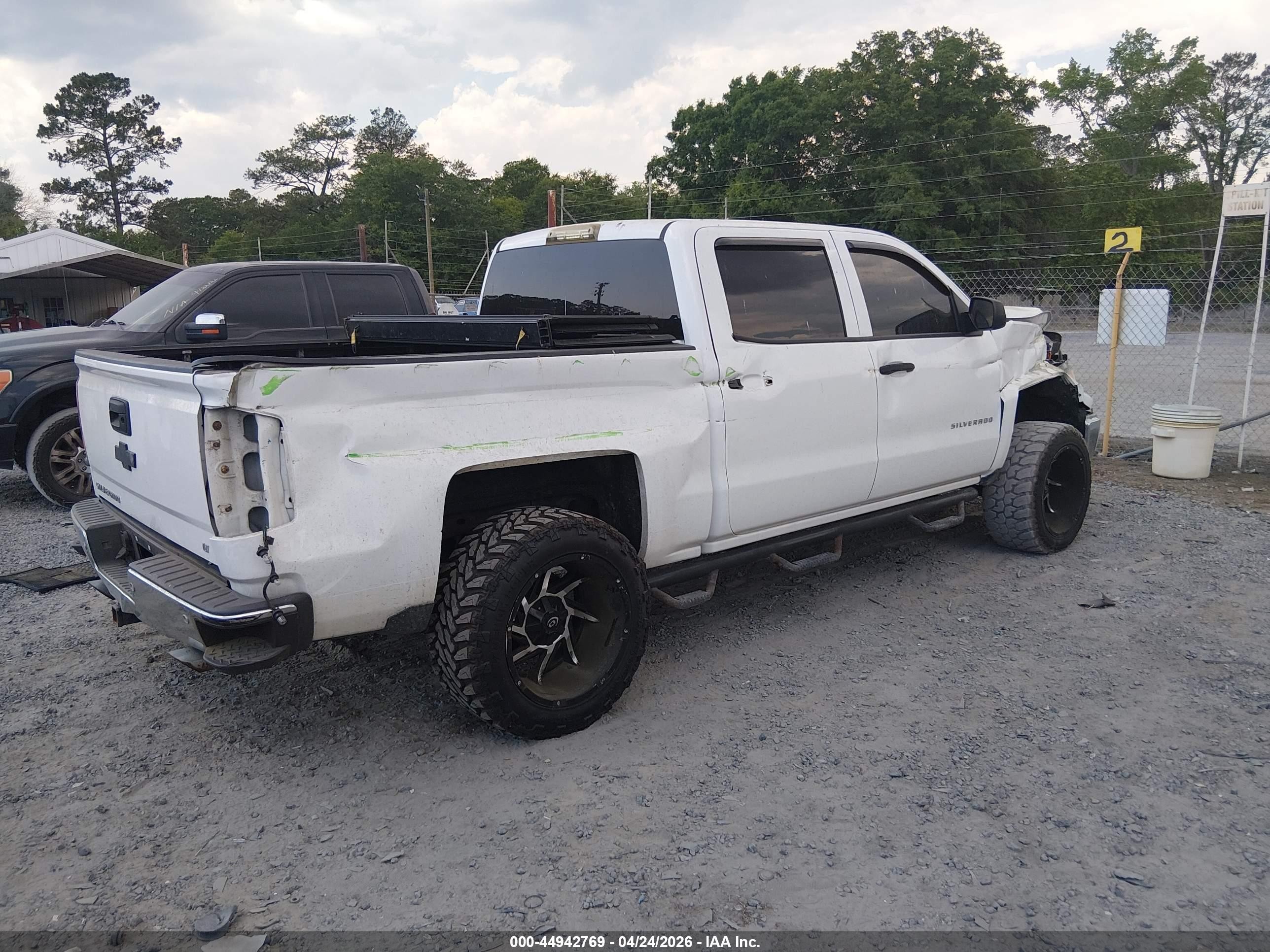 2014 Chevrolet Silverado 1500 1lt White vin: 3GCUKREC0EG367616