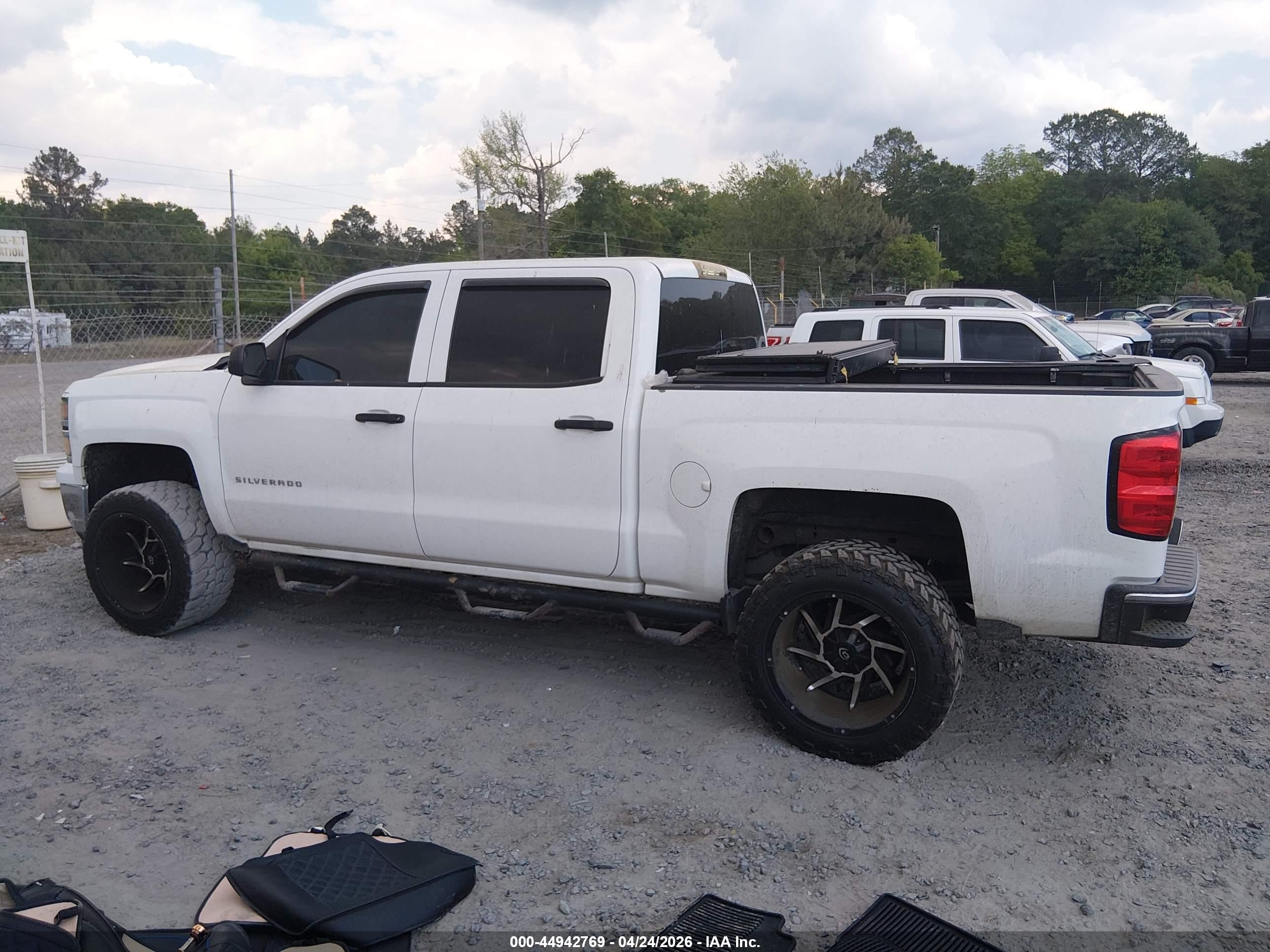 2014 Chevrolet Silverado 1500 1lt White vin: 3GCUKREC0EG367616