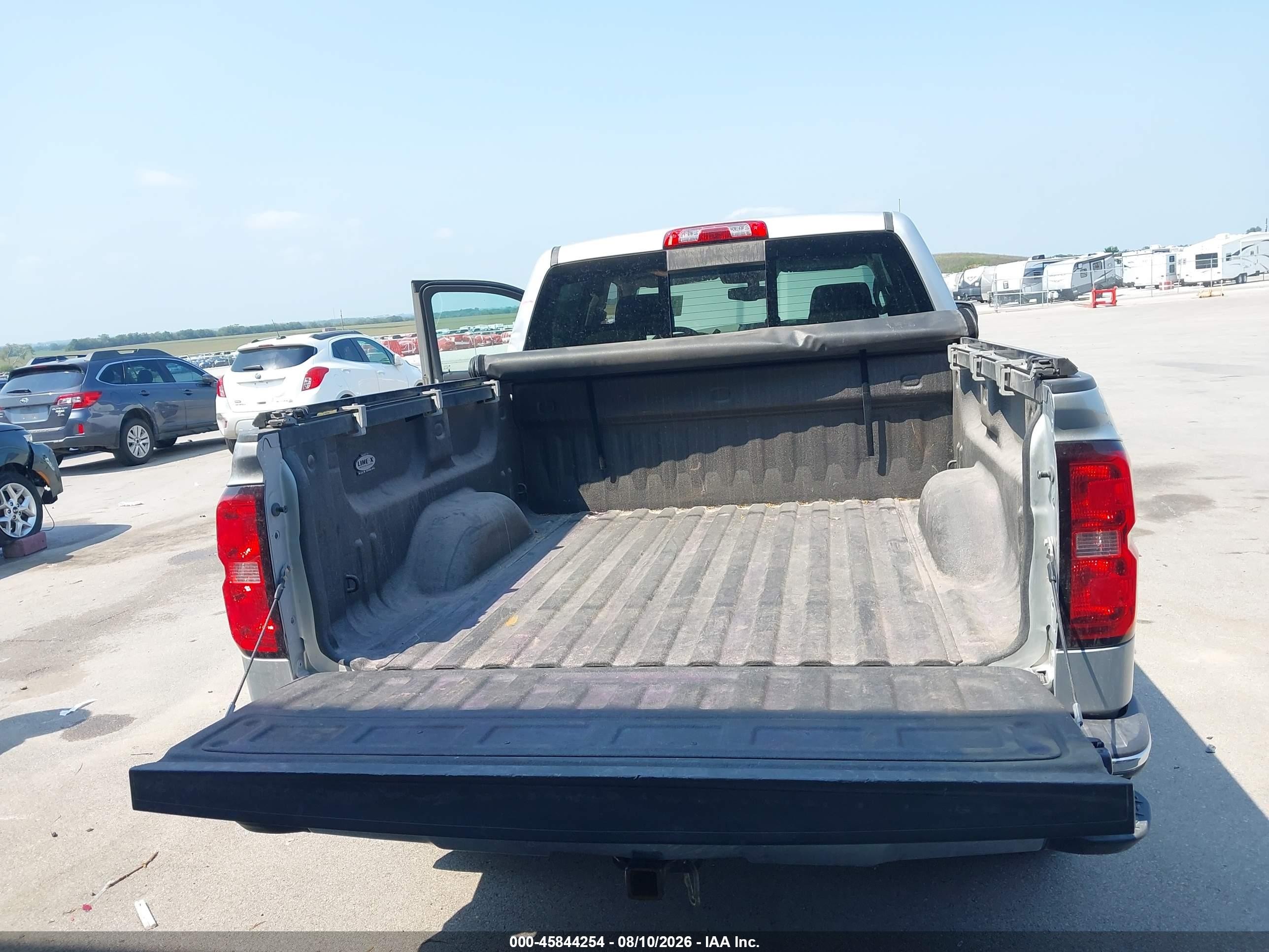 2015 Chevrolet Silverado 1500 Lt Silver vin: 3GCUKREC0FG217233