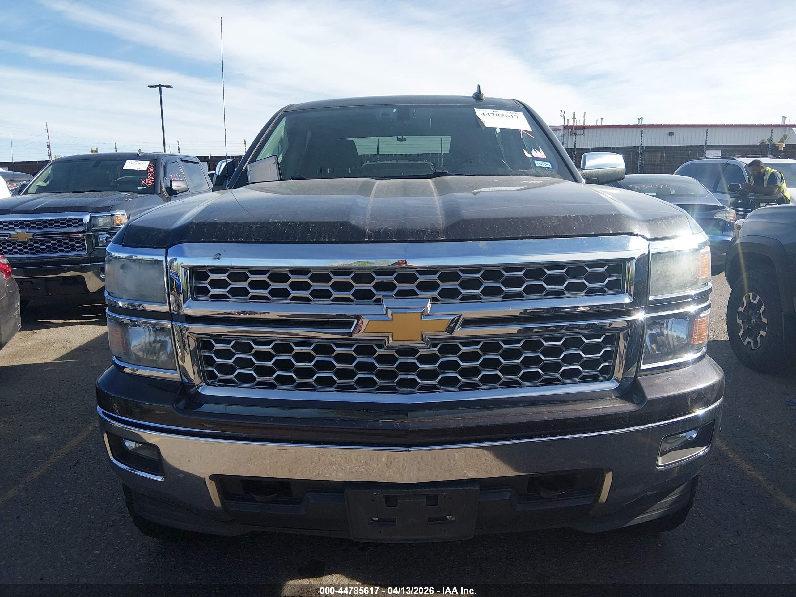 2015 Chevrolet Silverado 1500 1lt Black vin: 3GCUKREC0FG420171