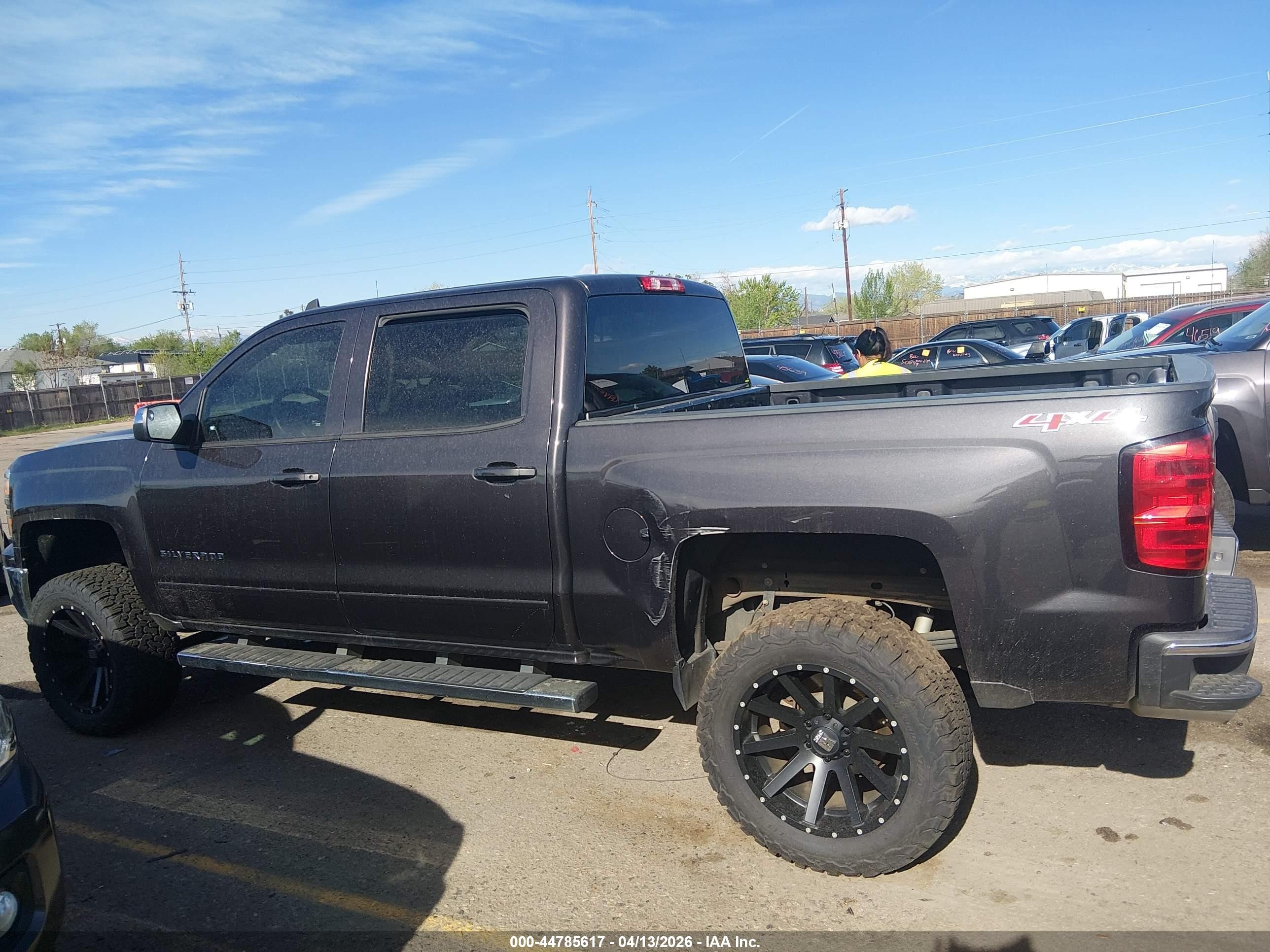 2015 Chevrolet Silverado 1500 1lt Black vin: 3GCUKREC0FG420171
