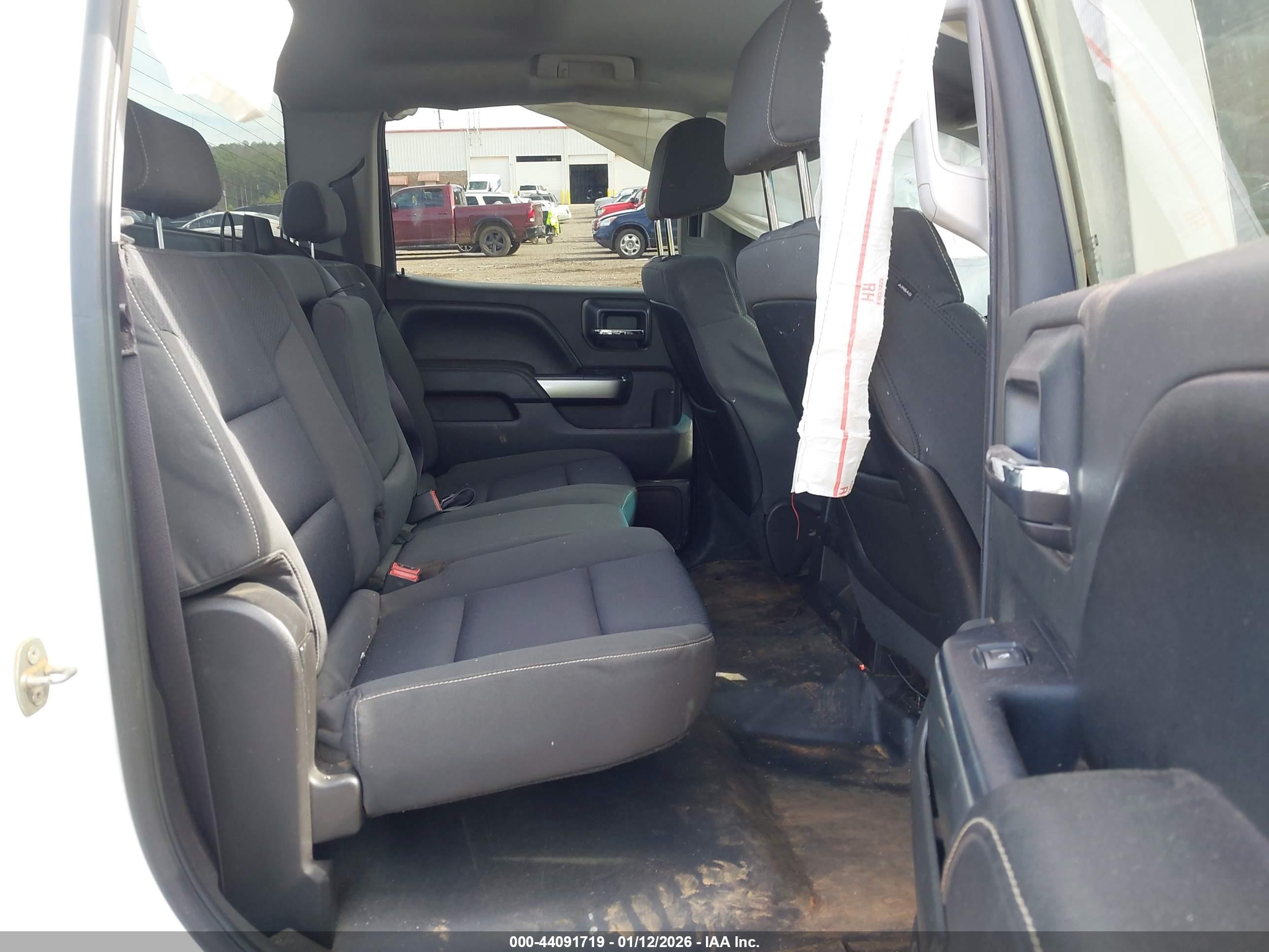 2015 Chevrolet Silverado 1500 1lt Белый vin: 3GCUKREC0FG450349
