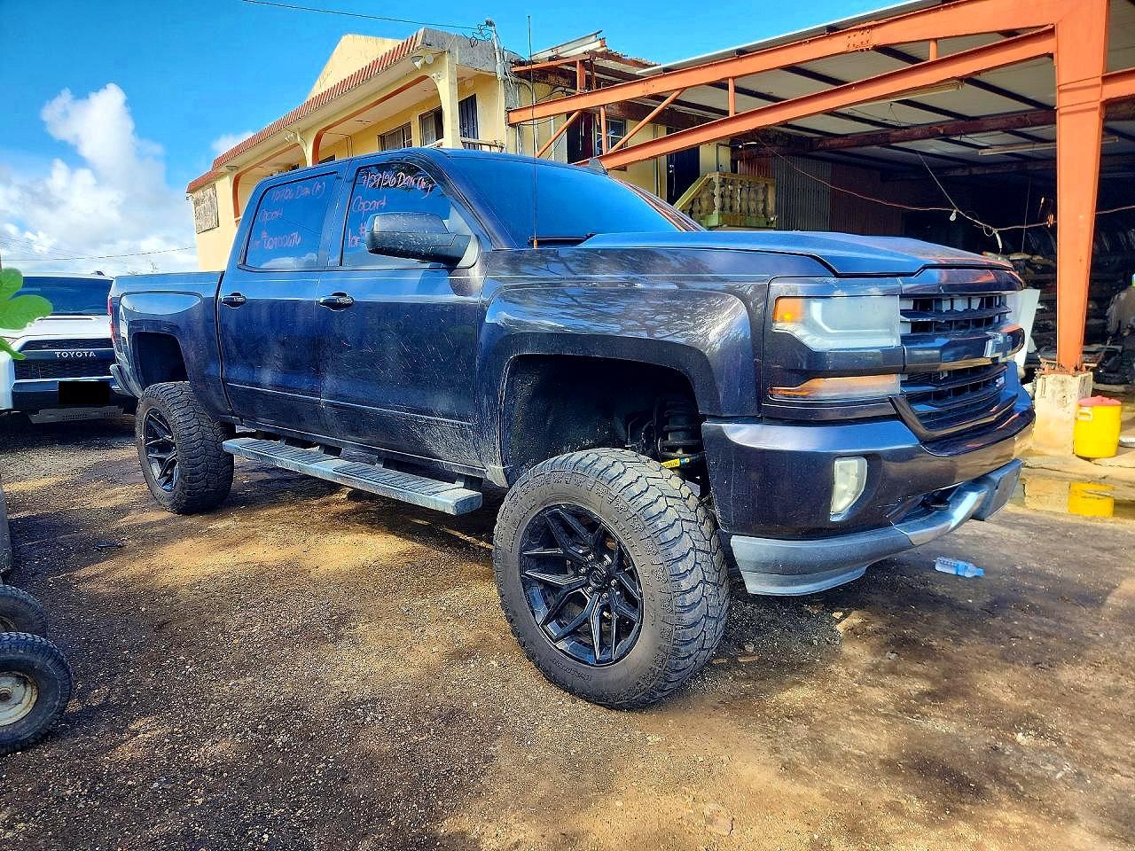 2016 Chevrolet Silverado K1500 Lt Charcoal vin: 3GCUKREC0GG296341