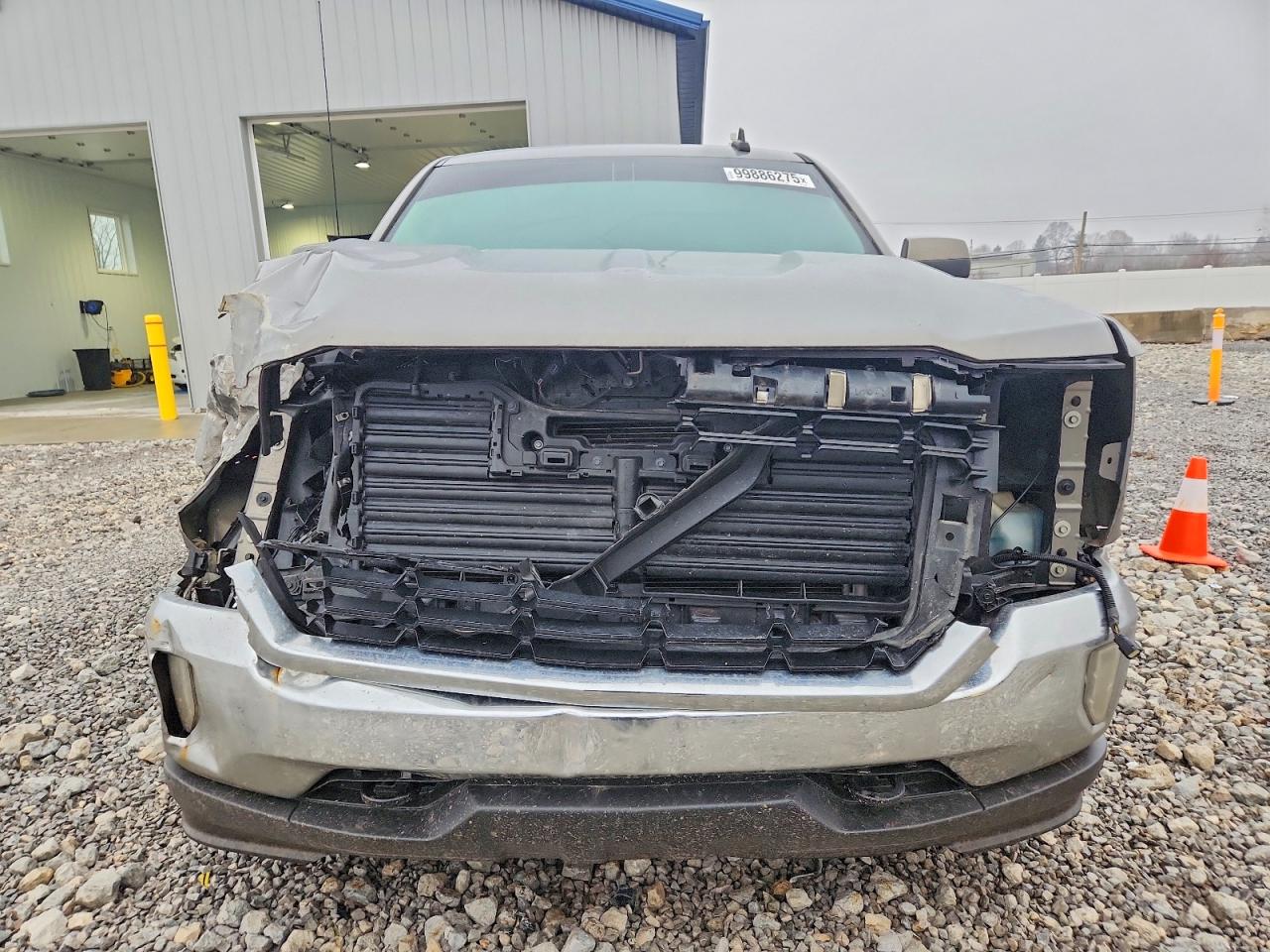 2017 Chevrolet Silverado K1500 Lt Серый vin: 3GCUKREC0HG300308