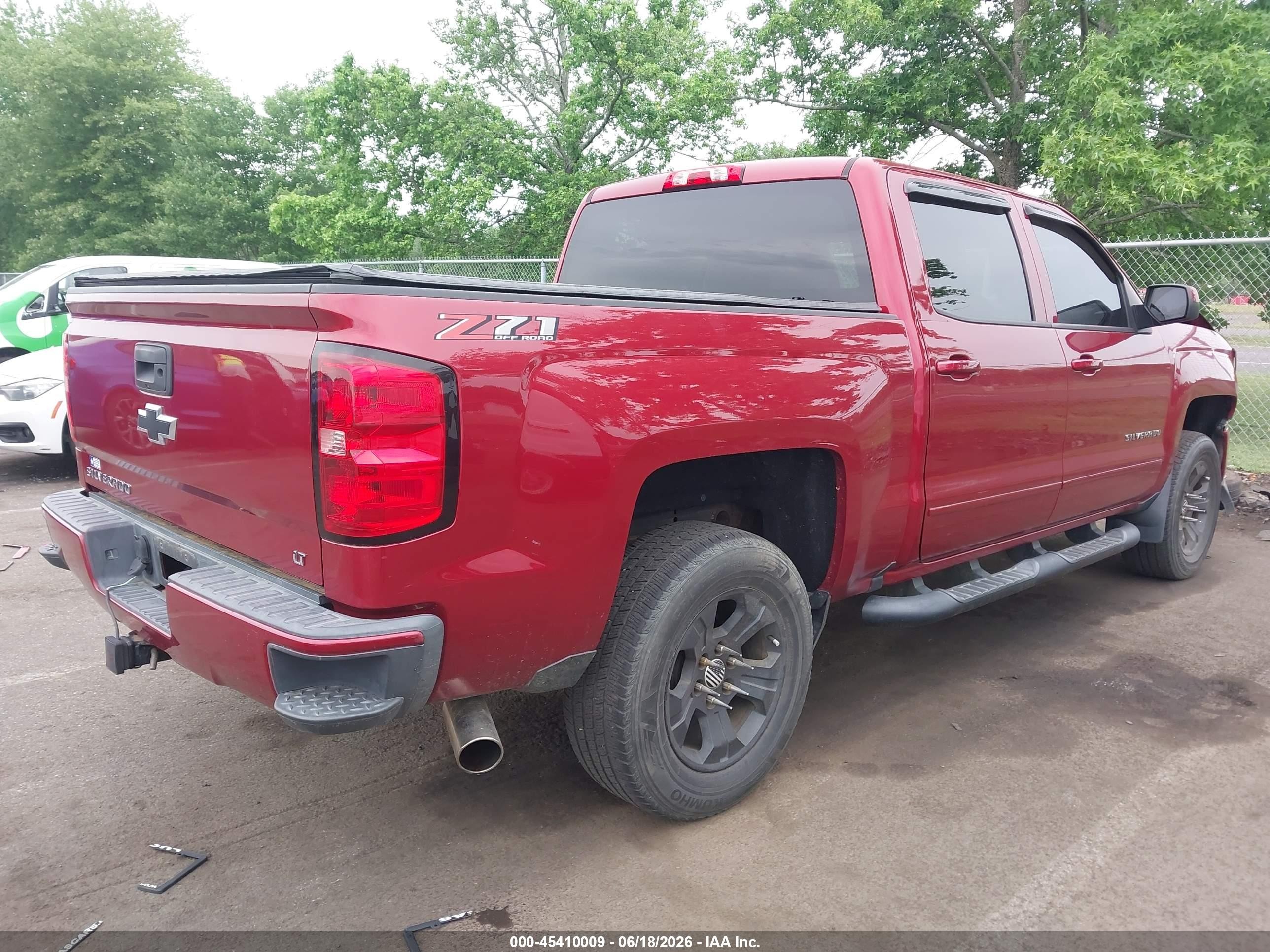 2018 Chevrolet Silverado 1500 Lt Red vin: 3GCUKREC0JG320080