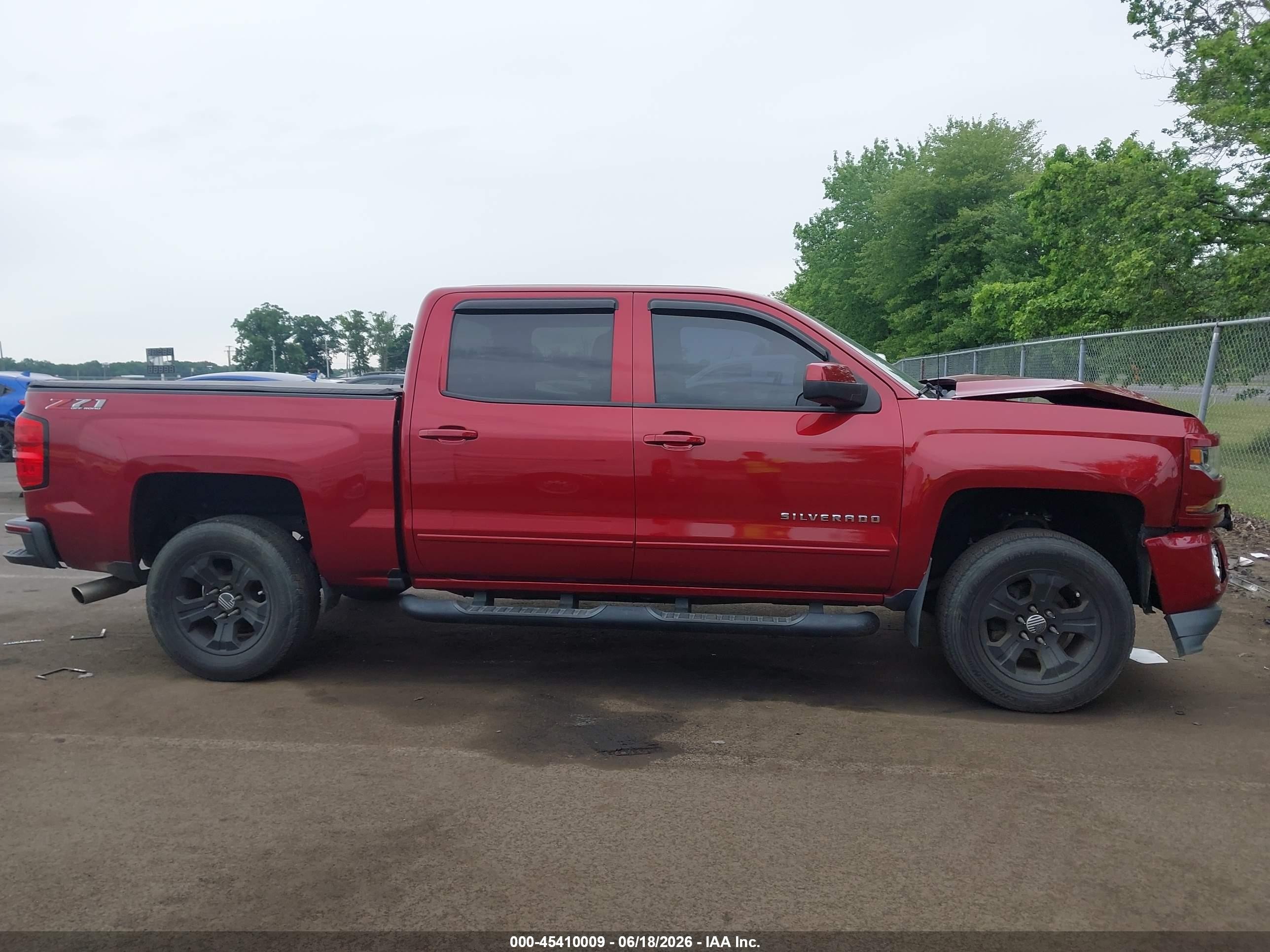 2018 Chevrolet Silverado 1500 Lt Red vin: 3GCUKREC0JG320080