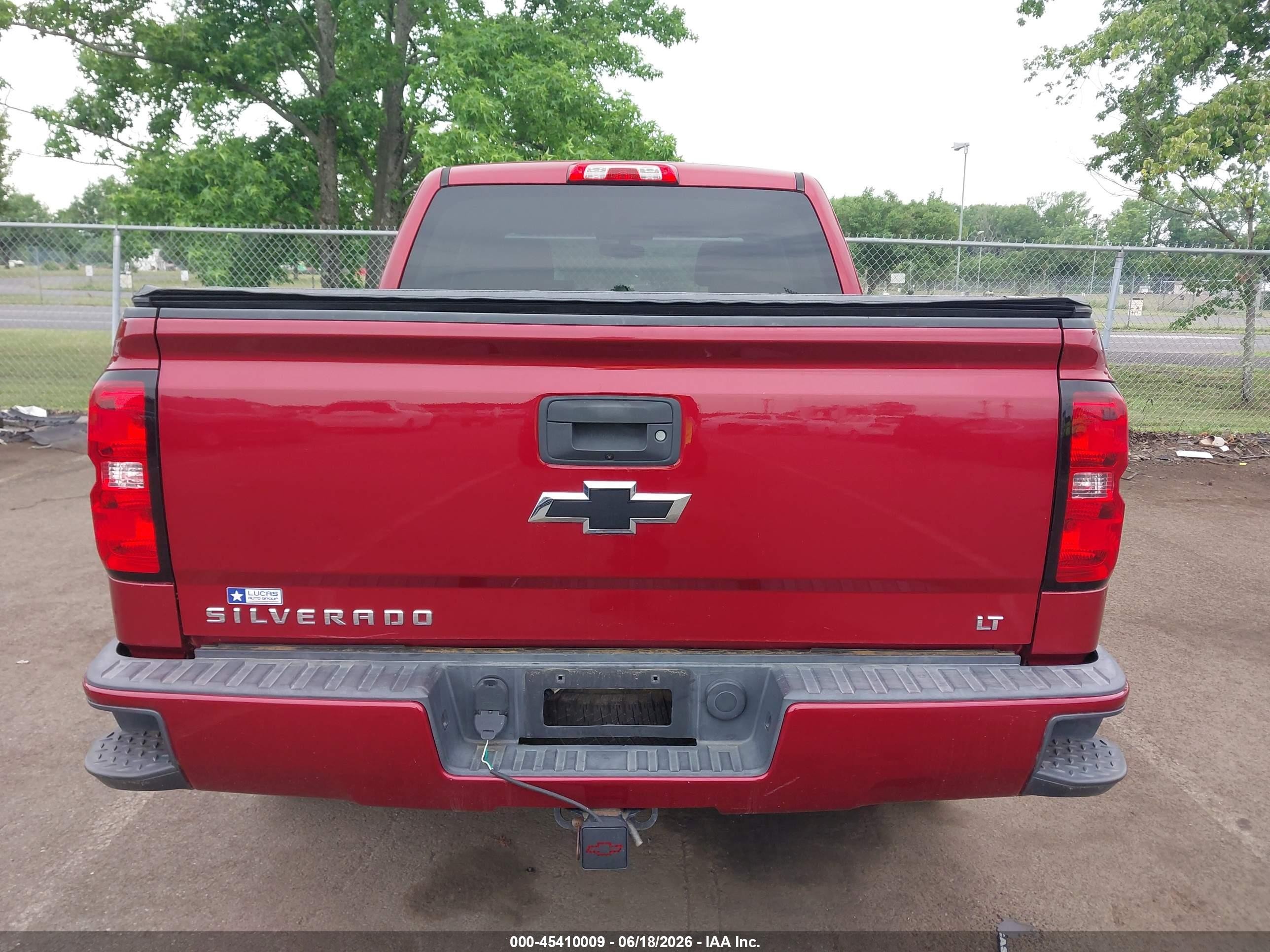 2018 Chevrolet Silverado 1500 Lt Red vin: 3GCUKREC0JG320080