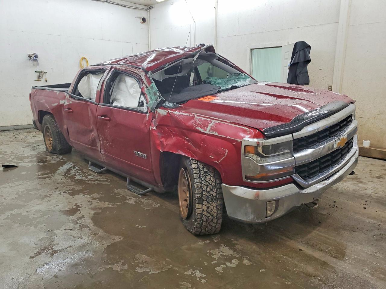 2018 Chevrolet Silverado K1500 Lt Red vin: 3GCUKREC0JG510624