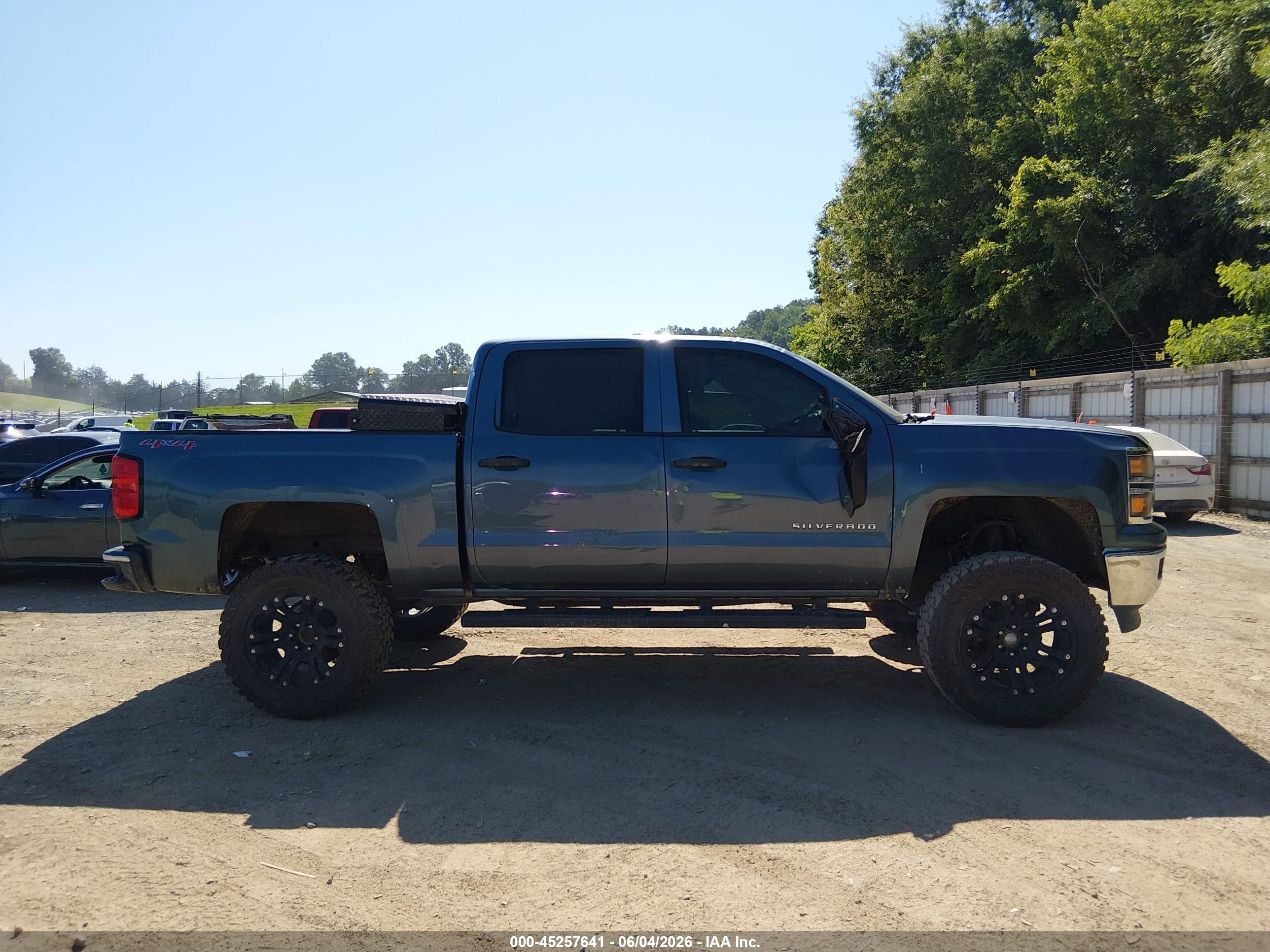 2014 Chevrolet Silverado 1500 1lt Blue vin: 3GCUKREC1EG123327