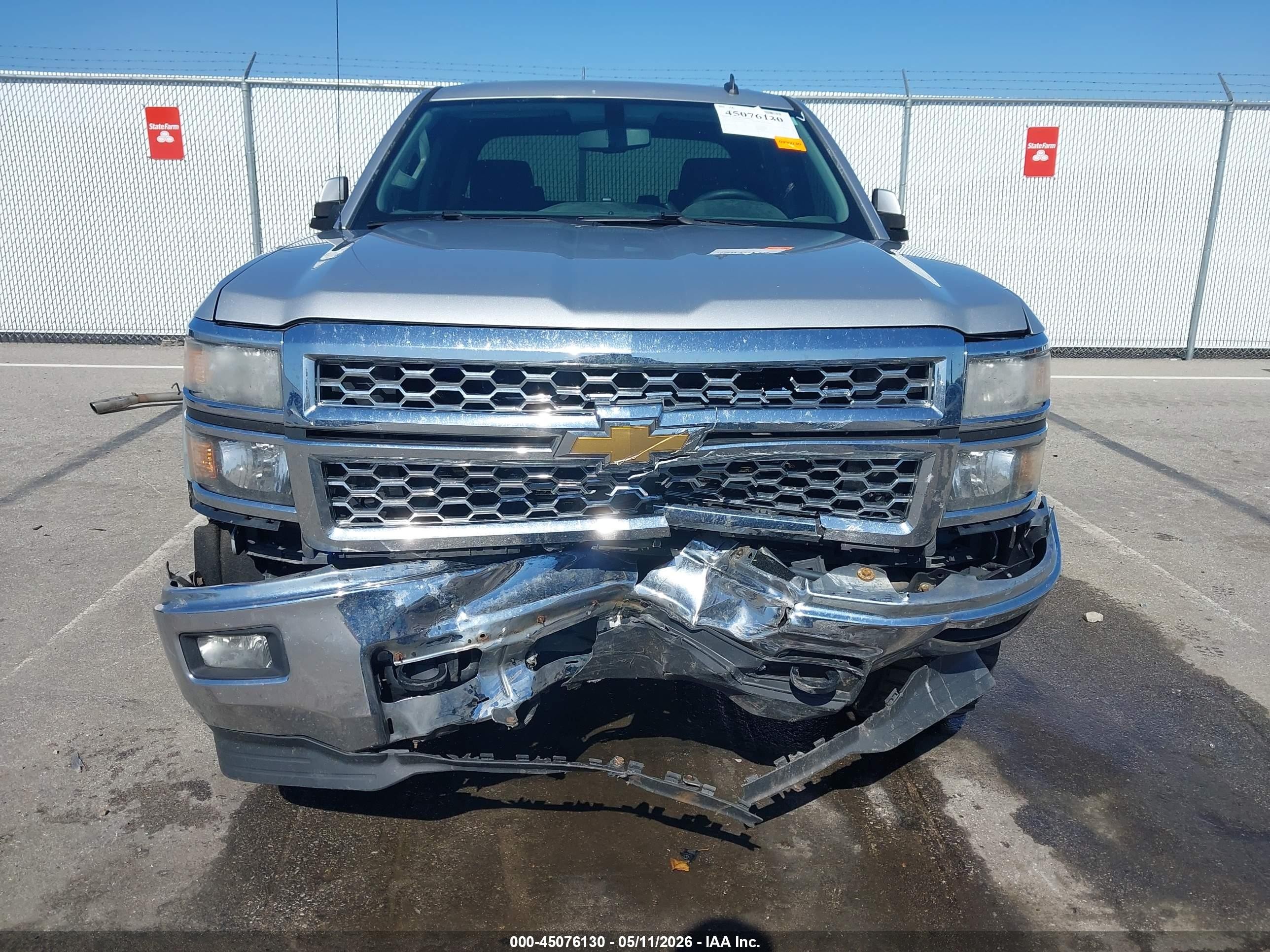 2014 Chevrolet Silverado 1500 1lt Silver vin: 3GCUKREC1EG257321