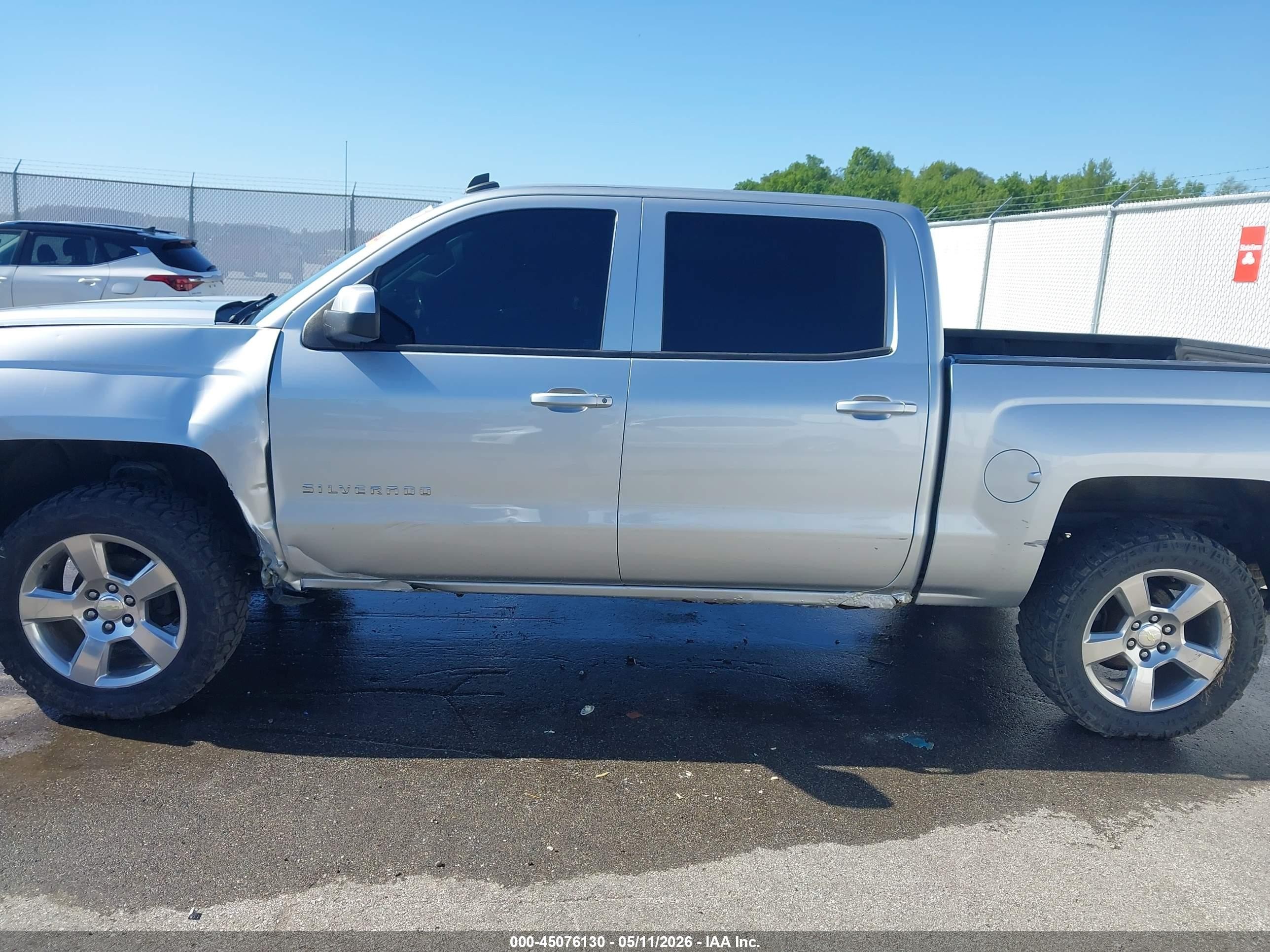 2014 Chevrolet Silverado 1500 1lt Silver vin: 3GCUKREC1EG257321