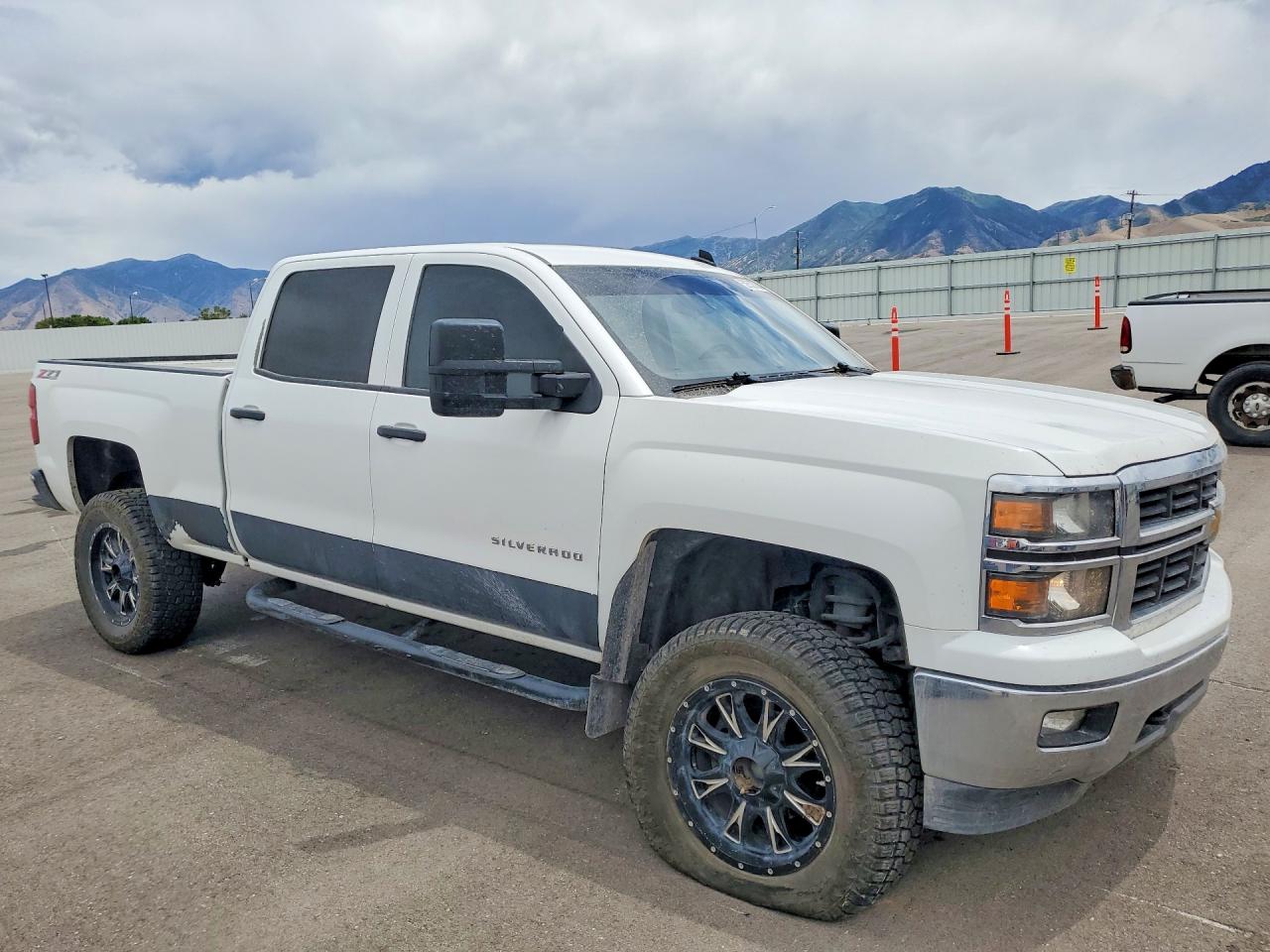 2014 Chevrolet Silverado K1500 Lt Белый vin: 3GCUKREC1EG286172