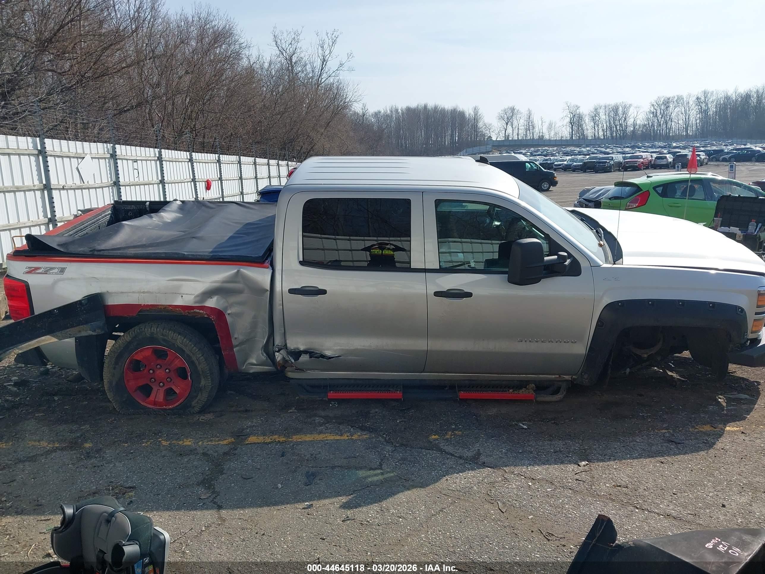 2014 Chevrolet Silverado 1500 2lt Silver vin: 3GCUKREC1EG338061