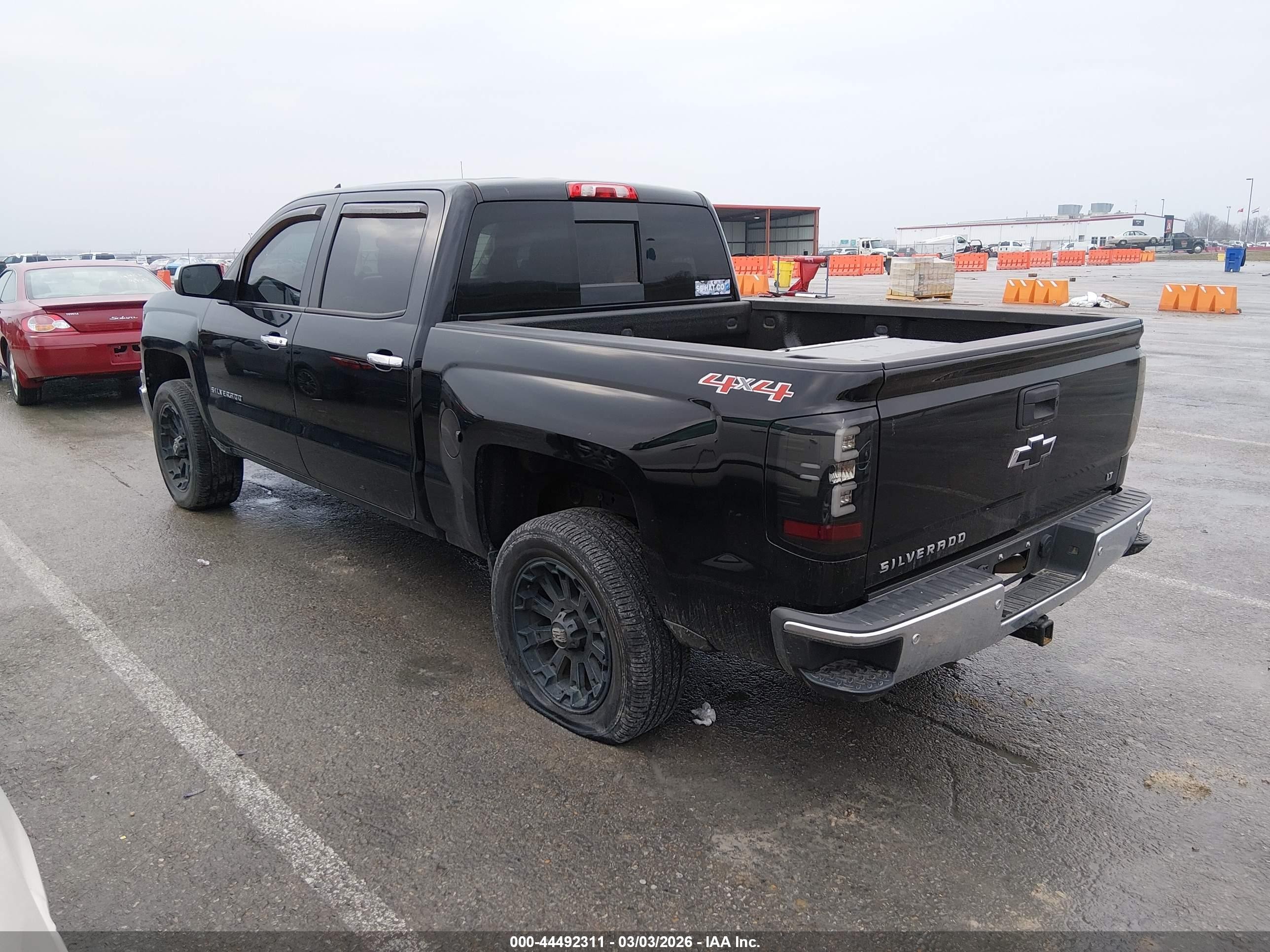 2014 Chevrolet Silverado 1500 1lt Black vin: 3GCUKREC1EG468602