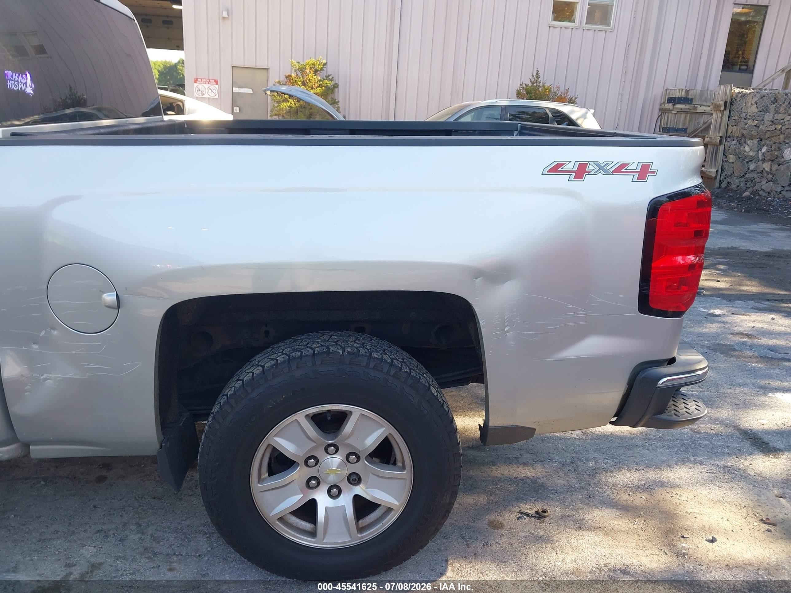 2015 Chevrolet Silverado 1500 Lt Silver vin: 3GCUKREC1FG117190