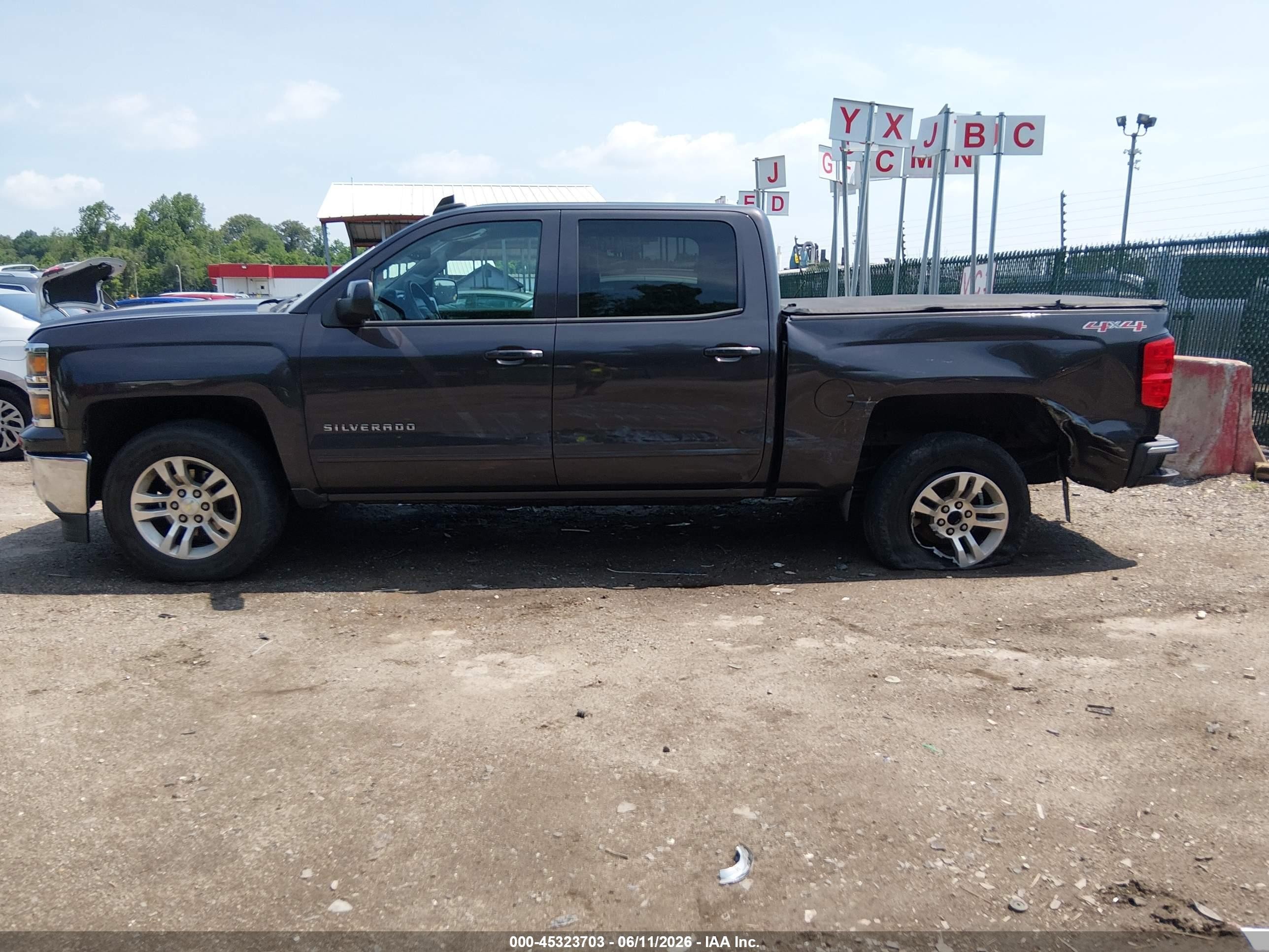 2015 Chevrolet Silverado 1500 1lt Серый vin: 3GCUKREC1FG177373