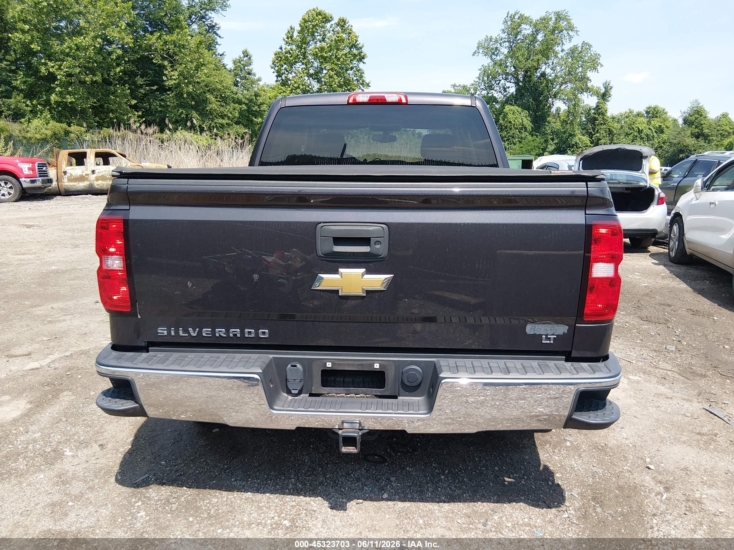 2015 Chevrolet Silverado 1500 1lt Серый vin: 3GCUKREC1FG177373