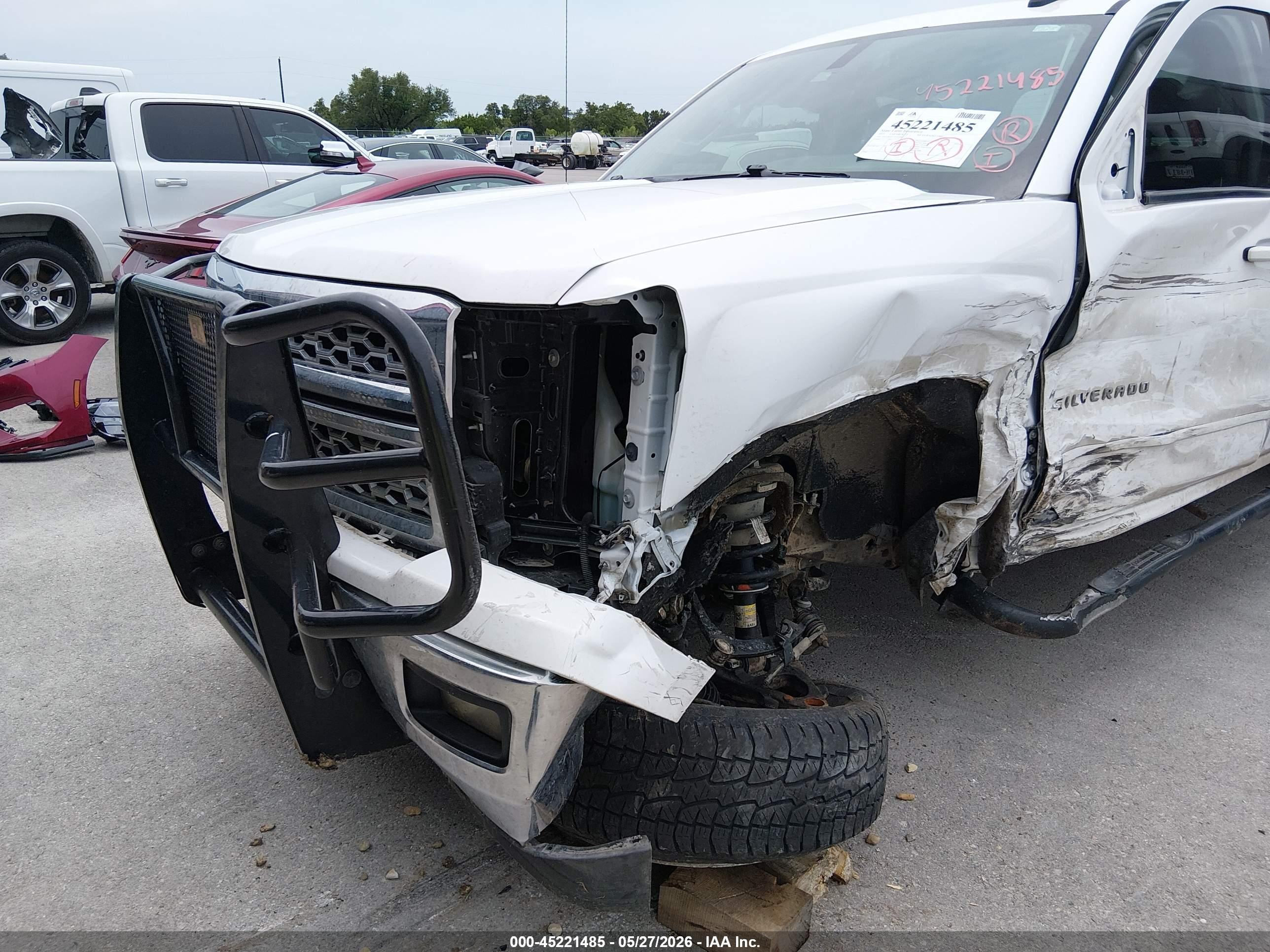 2015 Chevrolet Silverado 1500 1lt White vin: 3GCUKREC1FG320662