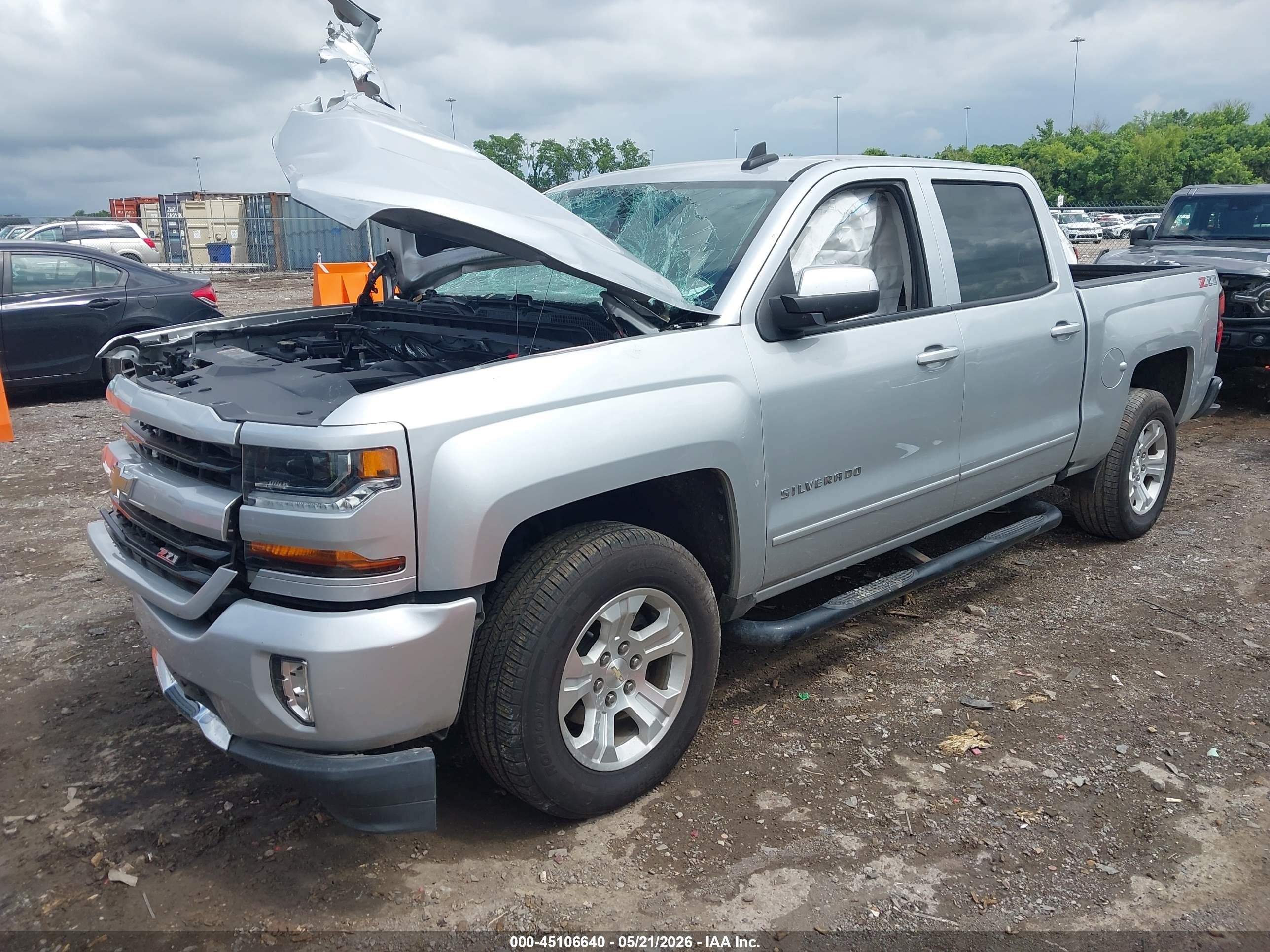 2018 Chevrolet Silverado 1500 2lt Серебряный vin: 3GCUKREC1JG175700