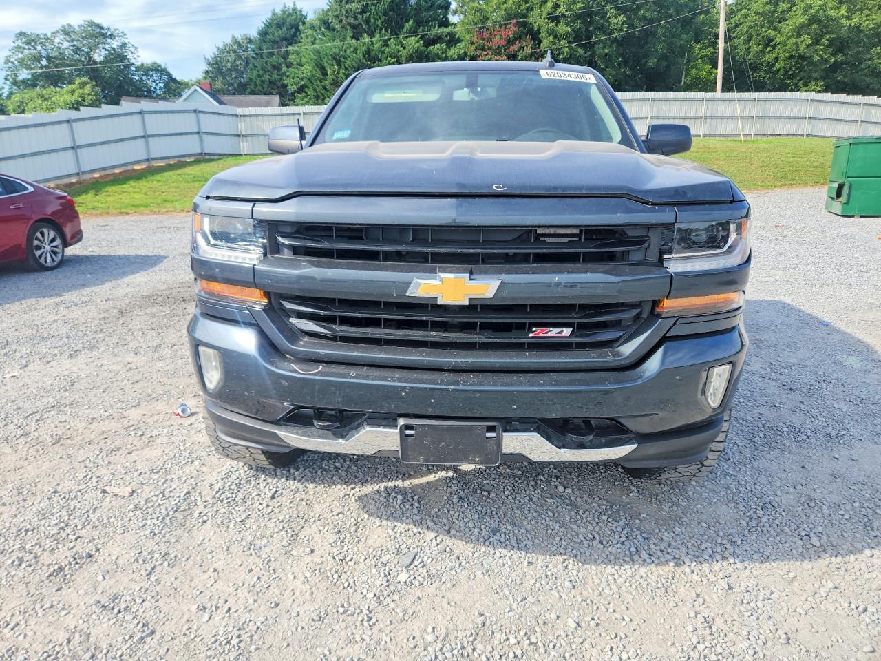 2018 Chevrolet Silverado K1500 Lt Серый vin: 3GCUKREC1JG506937