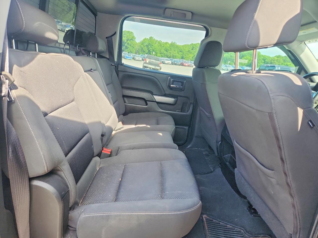 2018 Chevrolet Silverado K1500 Lt Серый vin: 3GCUKREC1JG506937
