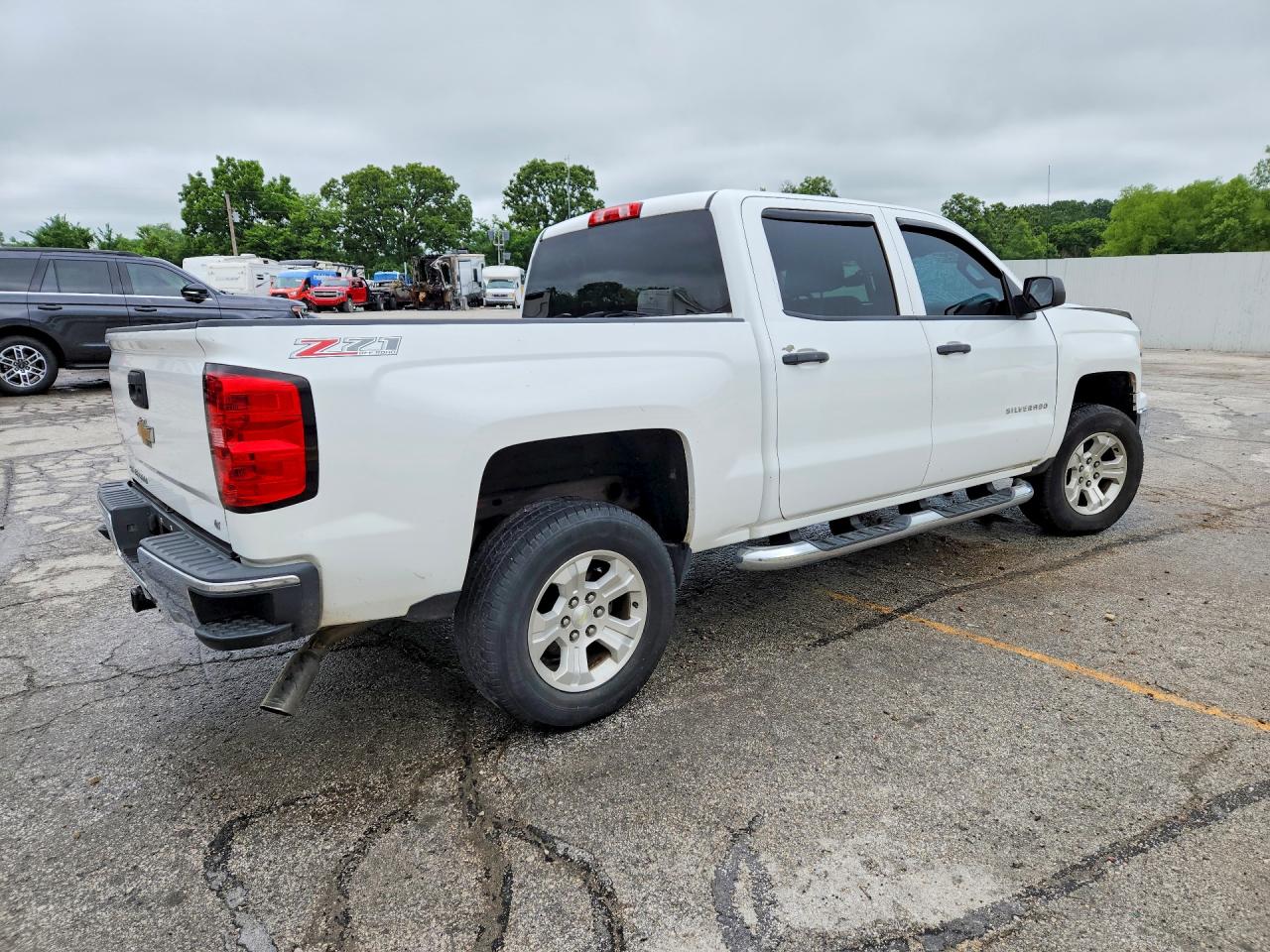 2014 Chevrolet Silverado K1500 Lt White vin: 3GCUKREC2EG225963