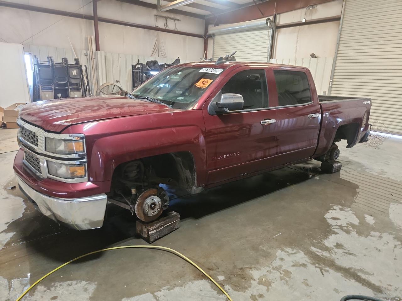 2015 Chevrolet Silverado K1500 Lt Maroon vin: 3GCUKREC2FG113066 Damage: Left Front Fender, Dent(S) W/ Paint Dmg, 1 To 2 Inches