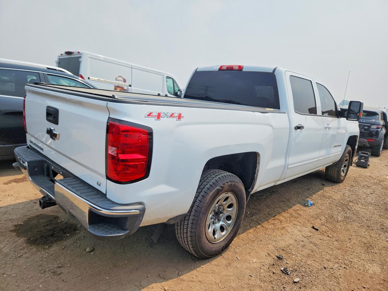 2015 Chevrolet Silverado K1500 Lt Белый vin: 3GCUKREC2FG228086