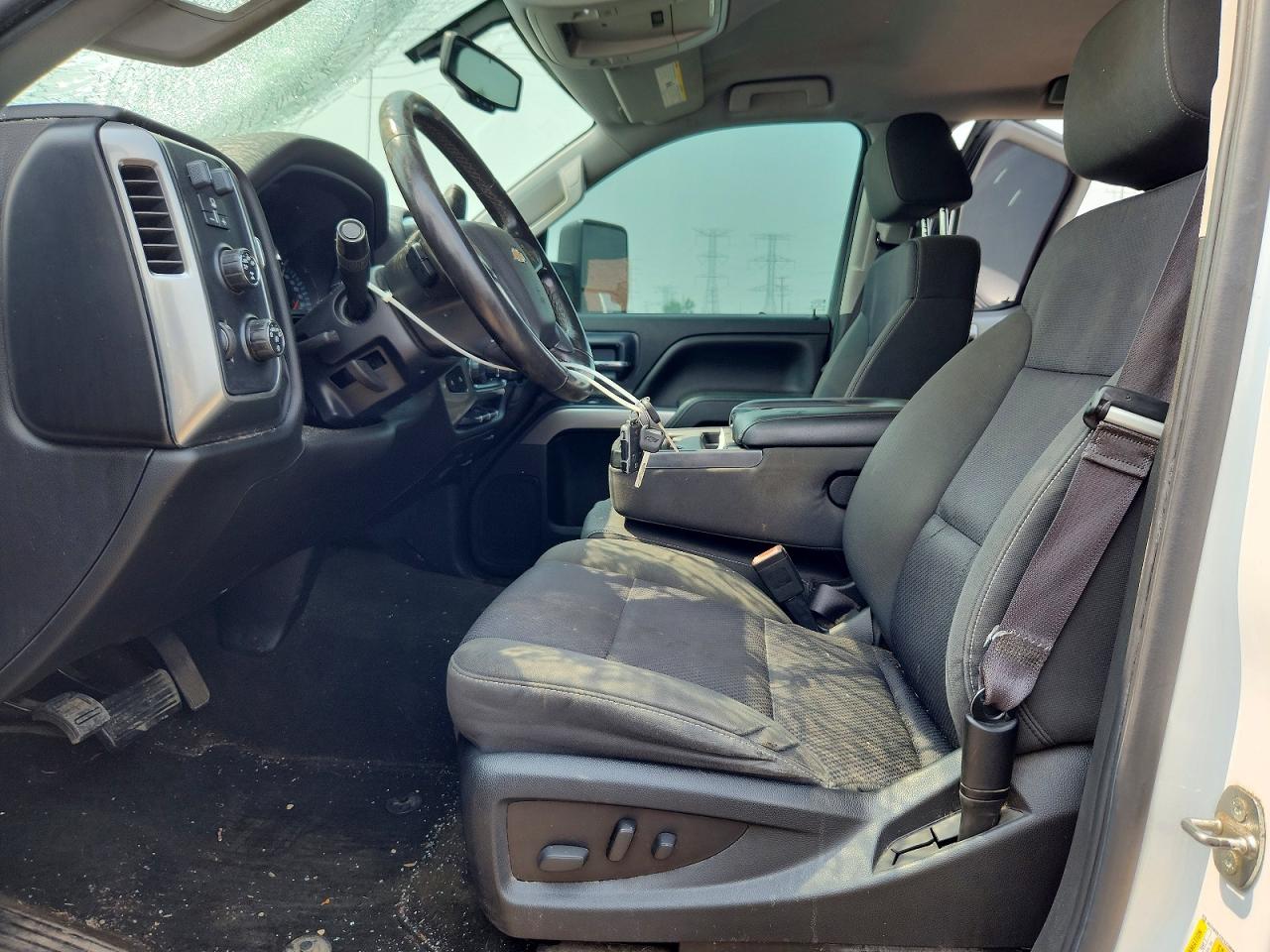 2015 Chevrolet Silverado K1500 Lt Белый vin: 3GCUKREC2FG228086