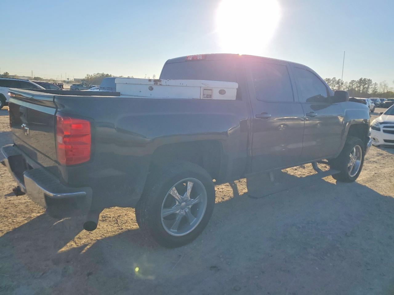 2015 Chevrolet Silverado K1500 Lt Gray vin: 3GCUKREC2FG304082