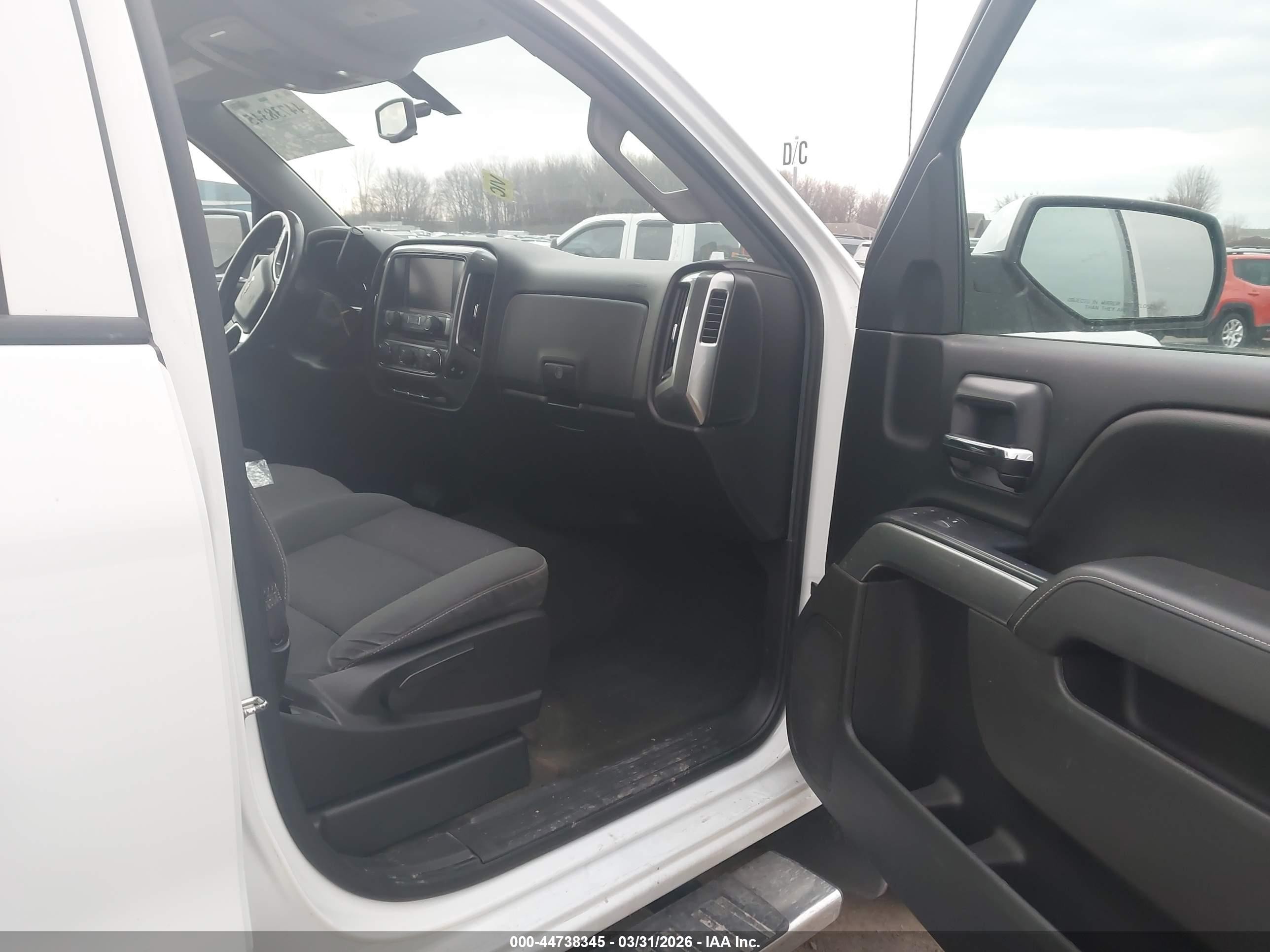 2015 Chevrolet Silverado 1500 1lt White vin: 3GCUKREC2FG538092