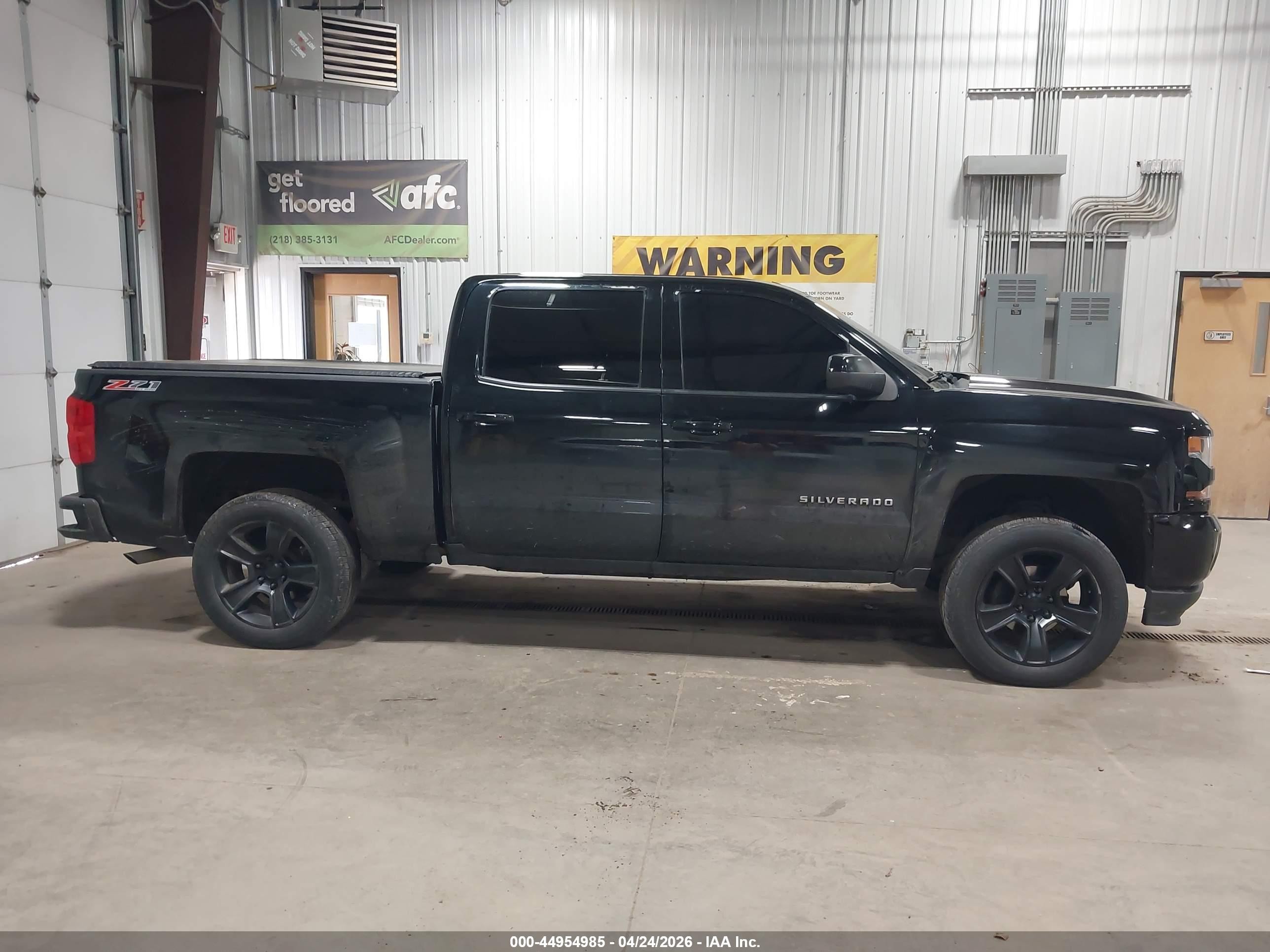 2016 Chevrolet Silverado 1500 2lt Black vin: 3GCUKREC2GG190859