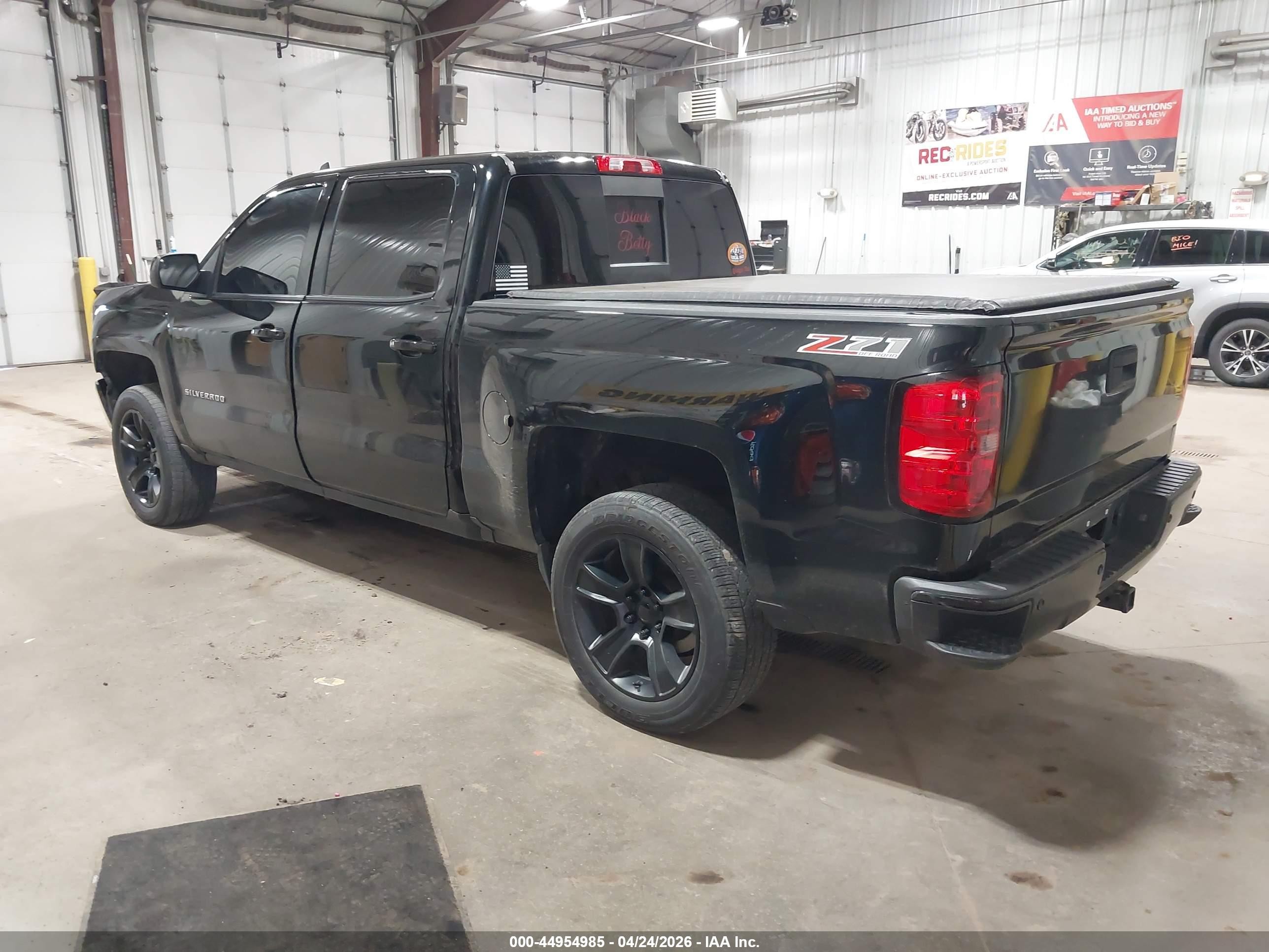 2016 Chevrolet Silverado 1500 2lt Black vin: 3GCUKREC2GG190859