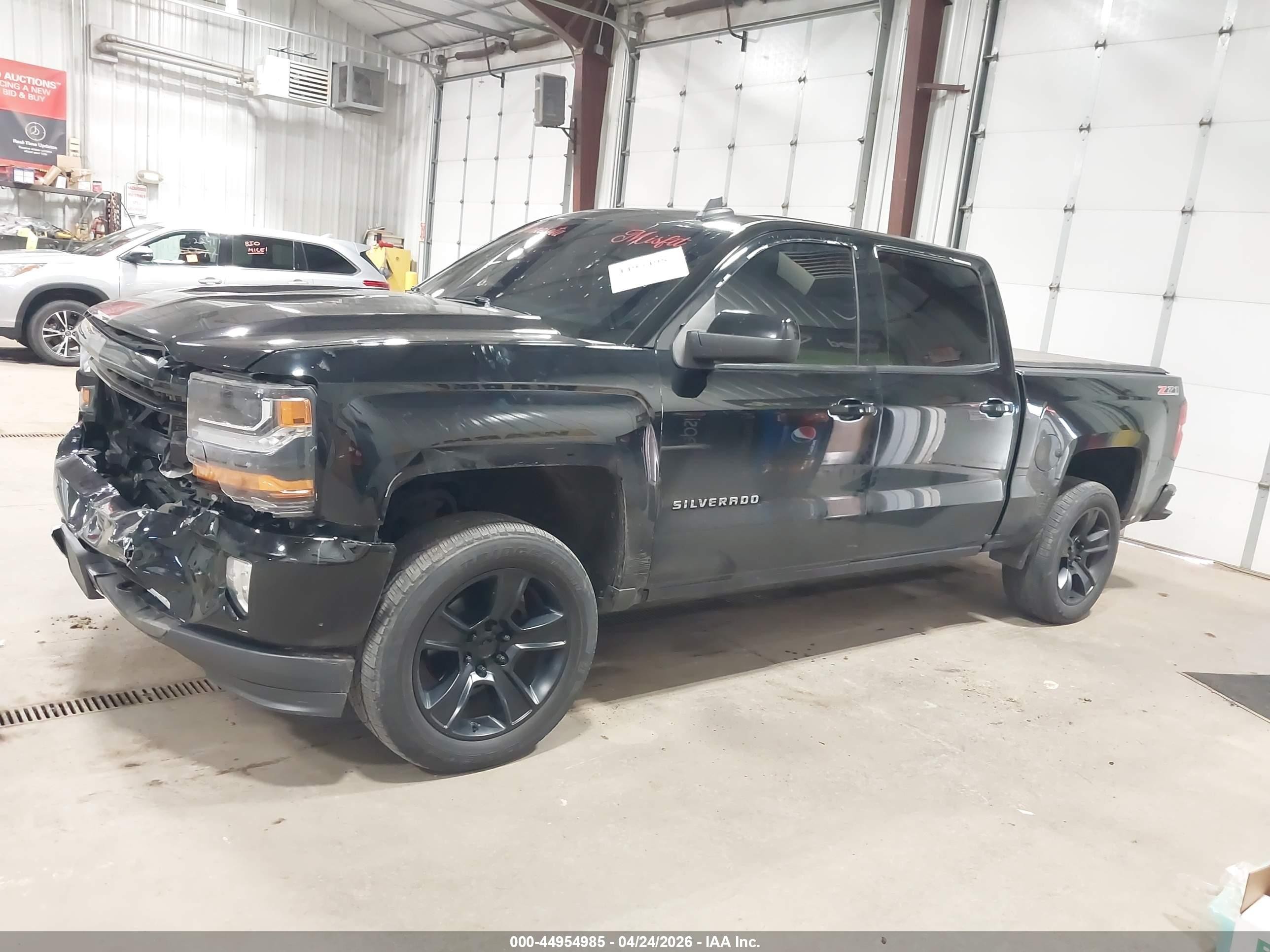 2016 Chevrolet Silverado 1500 2lt Black vin: 3GCUKREC2GG190859