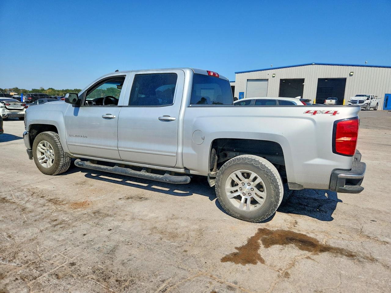 2017 Chevrolet Silverado K1500 Lt Silver vin: 3GCUKREC2HG294950