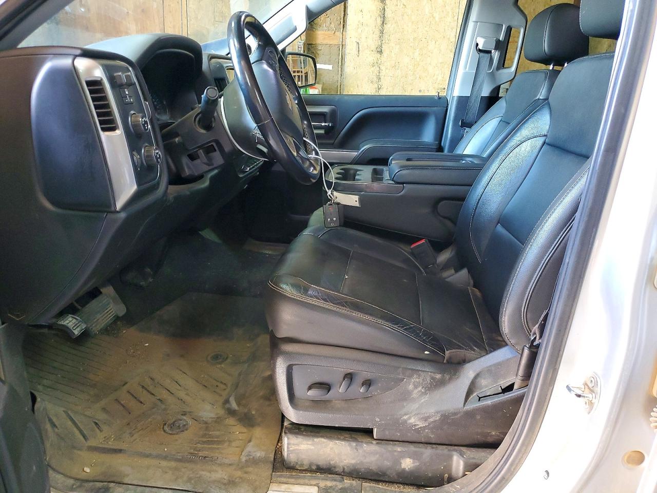2018 Chevrolet Silverado K1500 Lt Silver vin: 3GCUKREC2JG523942